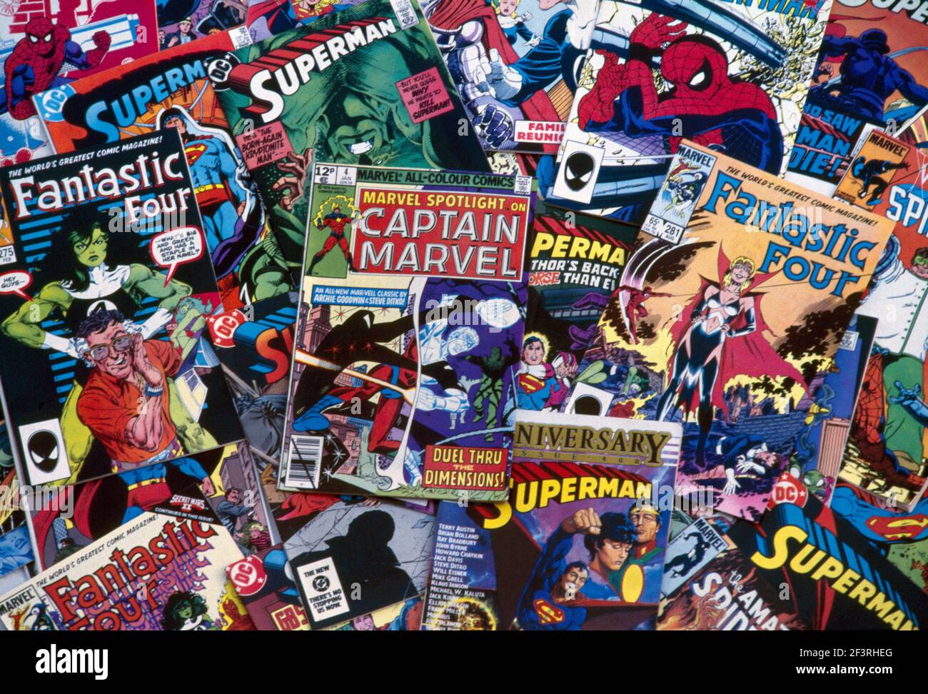 Assortimento di fumetti Capitano Marvel & Superman Foto Stock