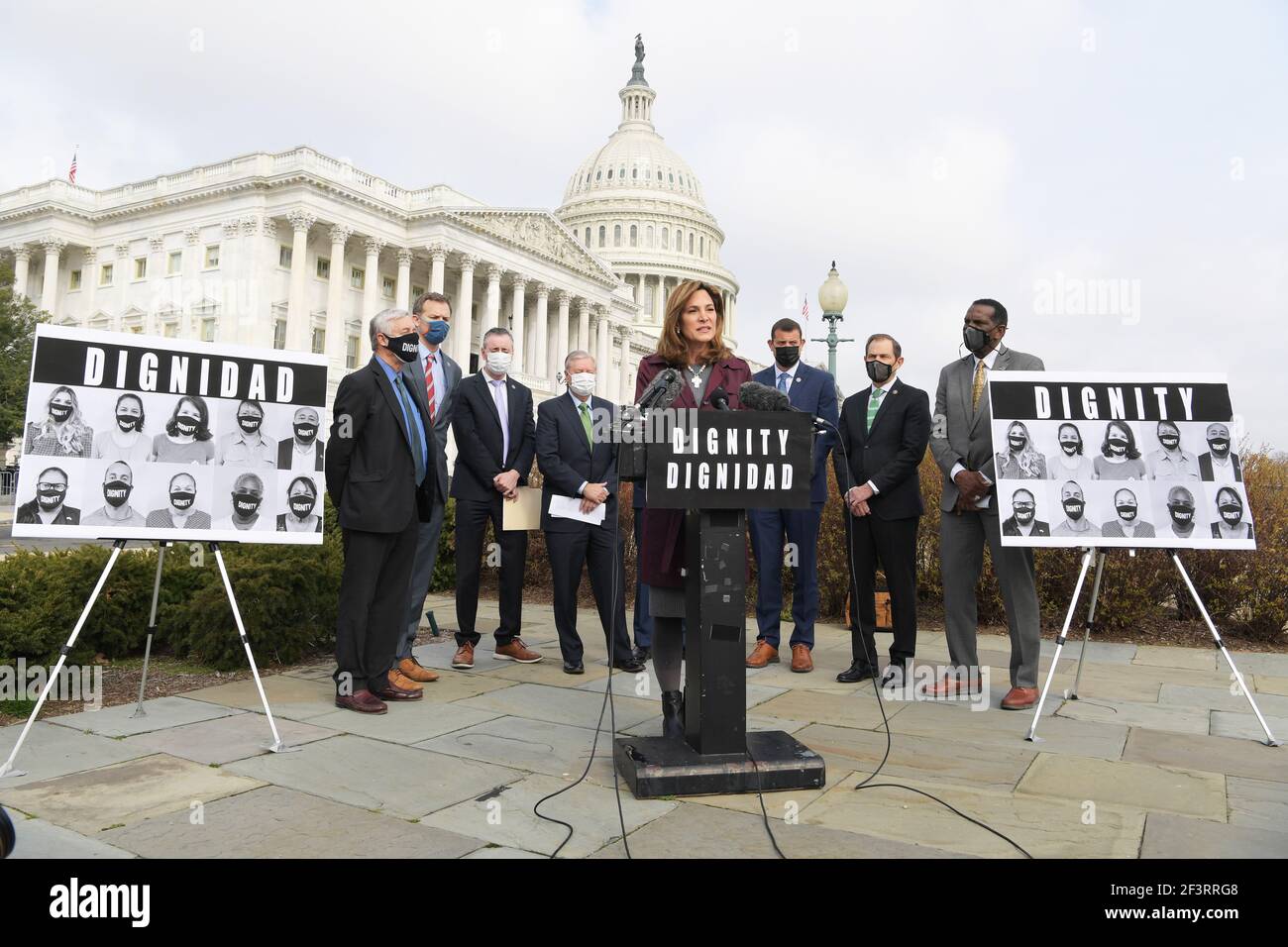 Washington, quartiere della Columbia, Stati Uniti. 17 Marzo 2021. Il rappresentante MARIA ELVIRA SALAZAR (R-FL) parla oggi, il 17 marzo 2021, durante una conferenza stampa sul progetto di legge sulla riforma dell'immigrazione presso la Casa Triangle/Capitol Hill di Washington DC, USA. Credit: Lenin Nolly/ZUMA Wire/Alamy Live News Foto Stock