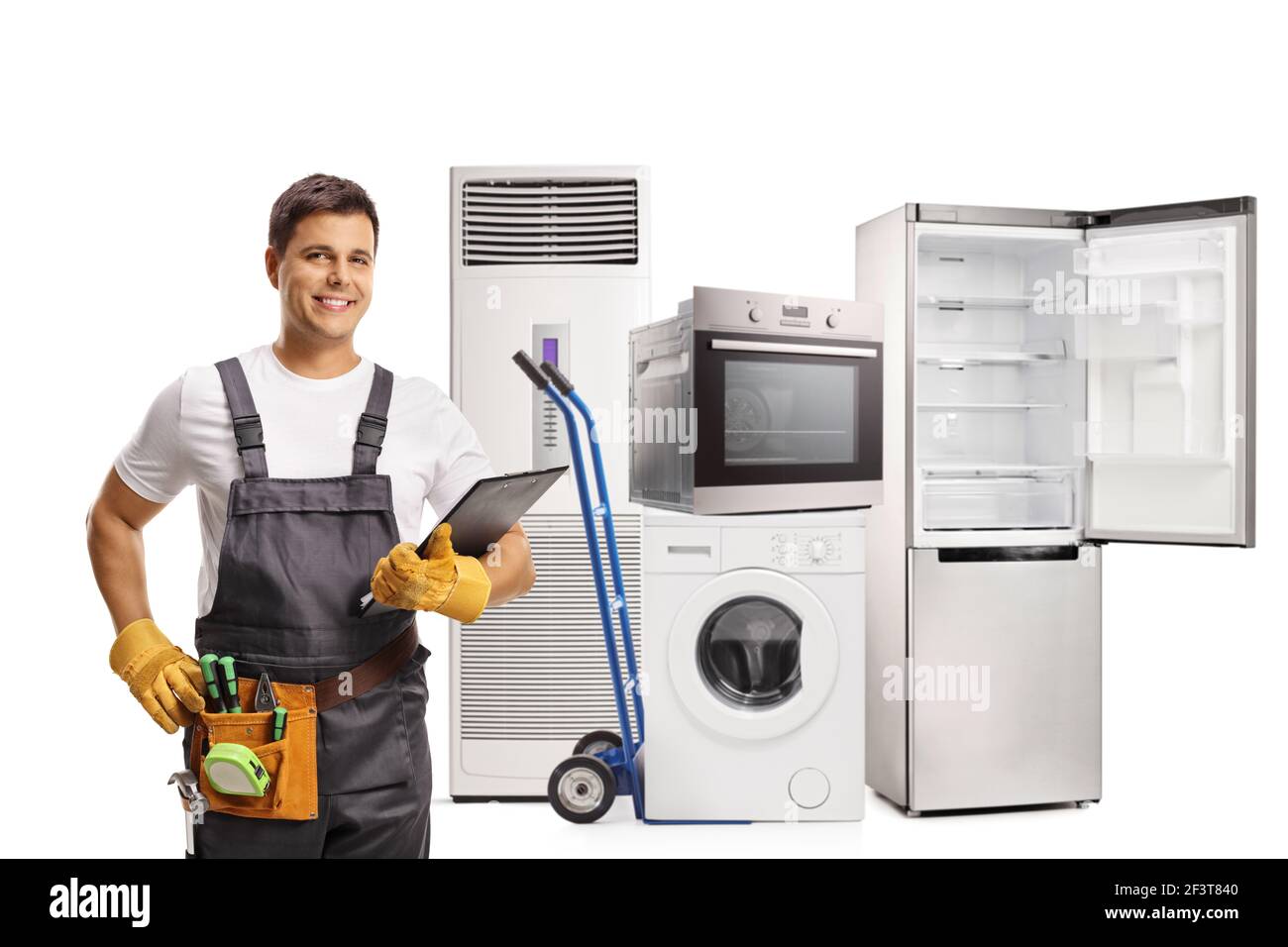 Handyman con elettrodomestici isolati su sfondo bianco Foto Stock