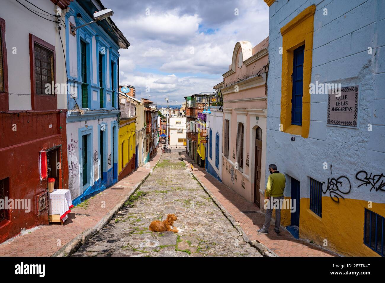 via di margherite tipiche di Candelaria, Bogotà, Colombia Foto Stock