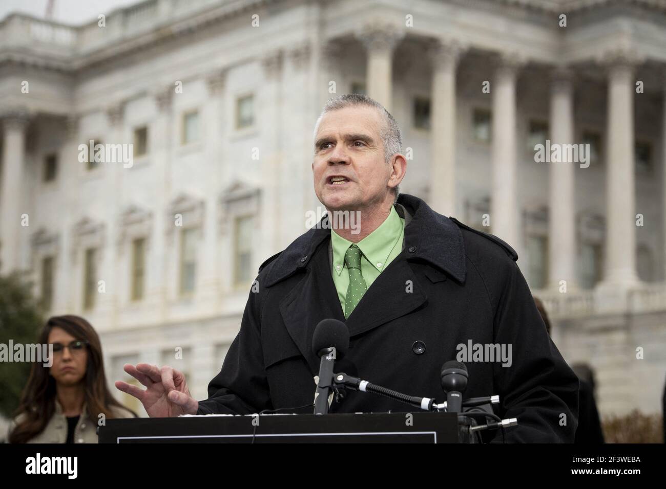 Il rappresentante degli Stati Uniti Matt Rosendale (Repubblicano del Montana) ha espresso le sue osservazioni durante una conferenza stampa della House Freedom Caucus sull'immigrazione al confine meridionale, al di fuori del Campidoglio degli Stati Uniti a Washington, DC, USA, mercoledì 17 marzo, 2021. Foto di Rod Lamkey/CNP/ABACAPRESS.COM Foto Stock