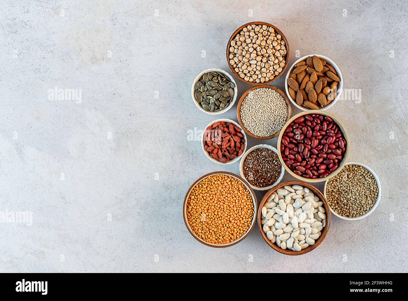 Ottime alternative proteiche sane per vegetariani e vegani. Cibo a base vegetale. Foto Stock