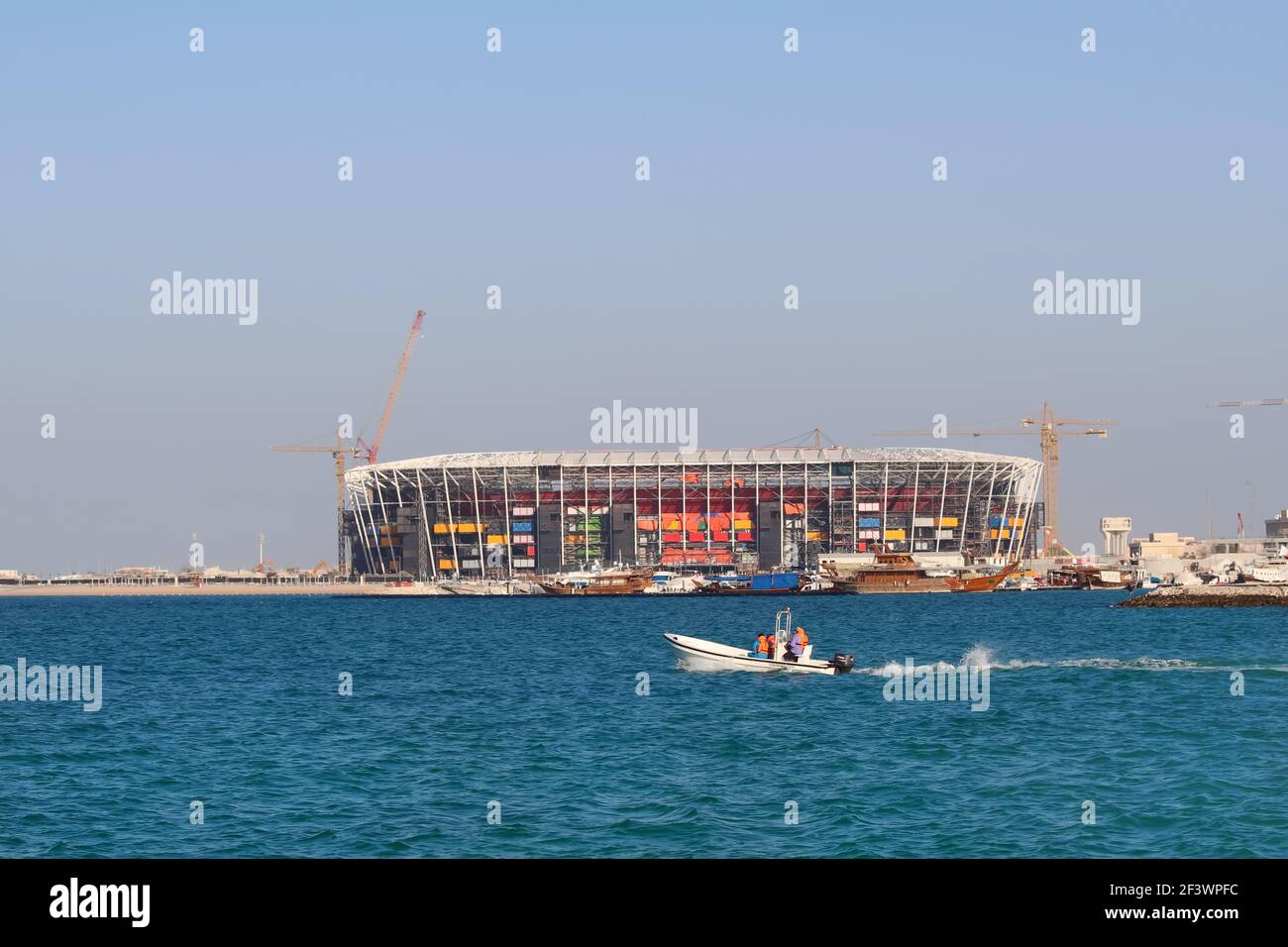 Una vista dello stadio Ras Bu Abboud in costruzione a Doha, Qatar. Foto Stock