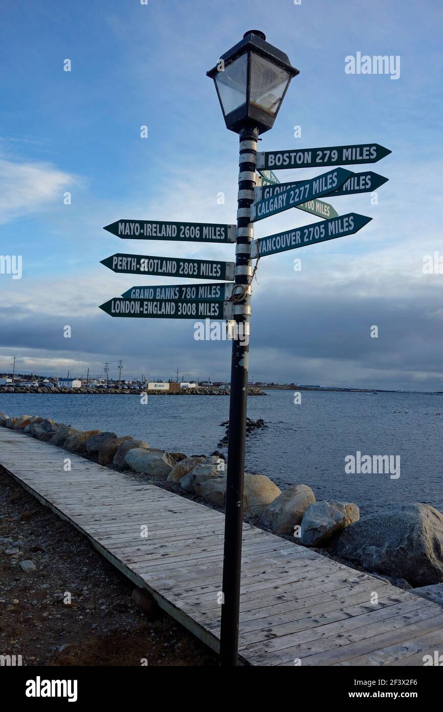 Distanza indicazioni sul palo a Cape Sable Island, Nova Scotia, Canada Foto Stock