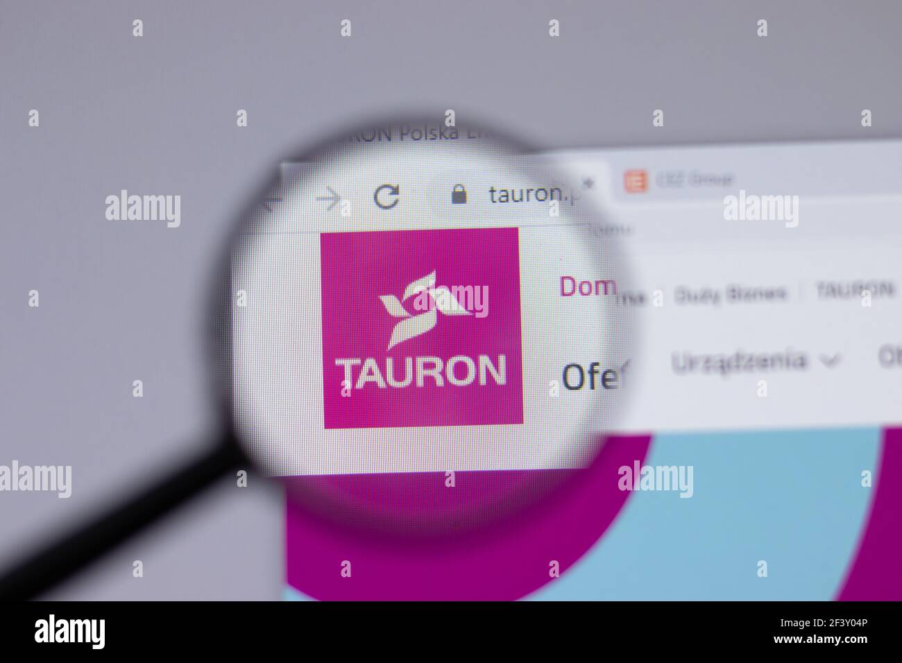 New York, USA - 18 Marzo 2021: Icona del logo della società Tauron sul sito, Editoriale illustrativo Foto Stock