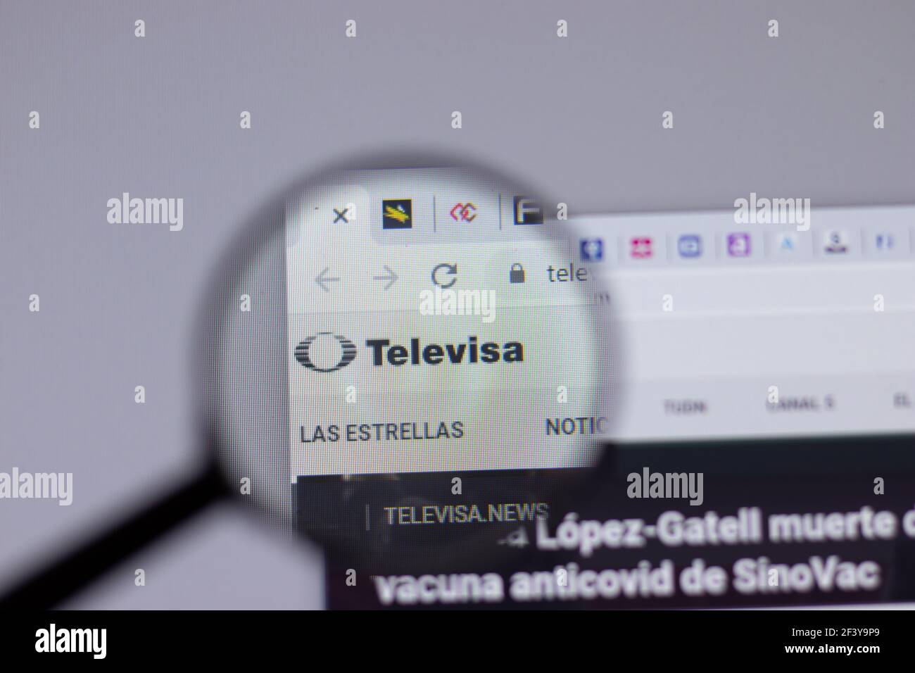 New York, USA - 18 Marzo 2021: Icona del logo della società Televisa sul sito, Editoriale illustrativo Foto Stock