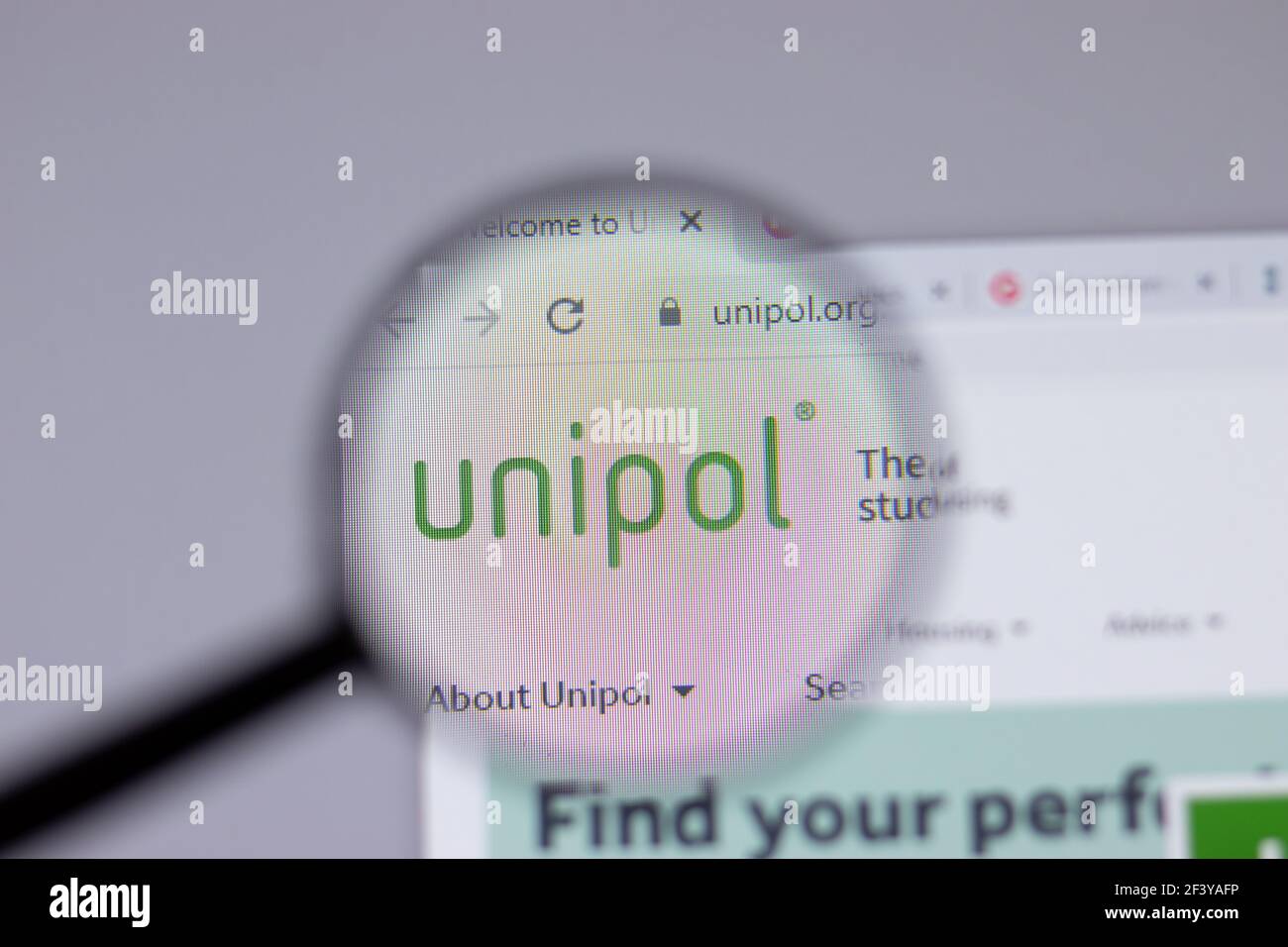 New York, USA - 18 Marzo 2021: Icona del logo della società Unipol sul sito, Editoriale illustrativo Foto Stock