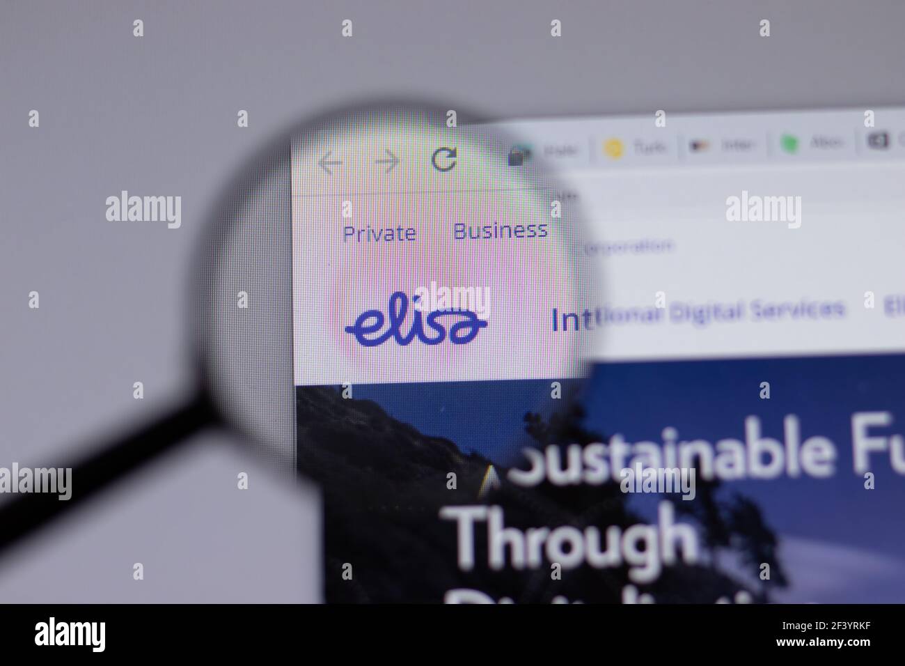 New York, USA - 18 Marzo 2021: Icona del logo della società ELISA sul sito, Editoriale illustrativo Foto Stock