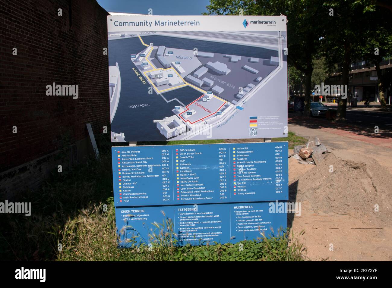 Billboard Community Marineterrein ad Amsterdam Paesi Bassi 13-7-2020 Foto Stock