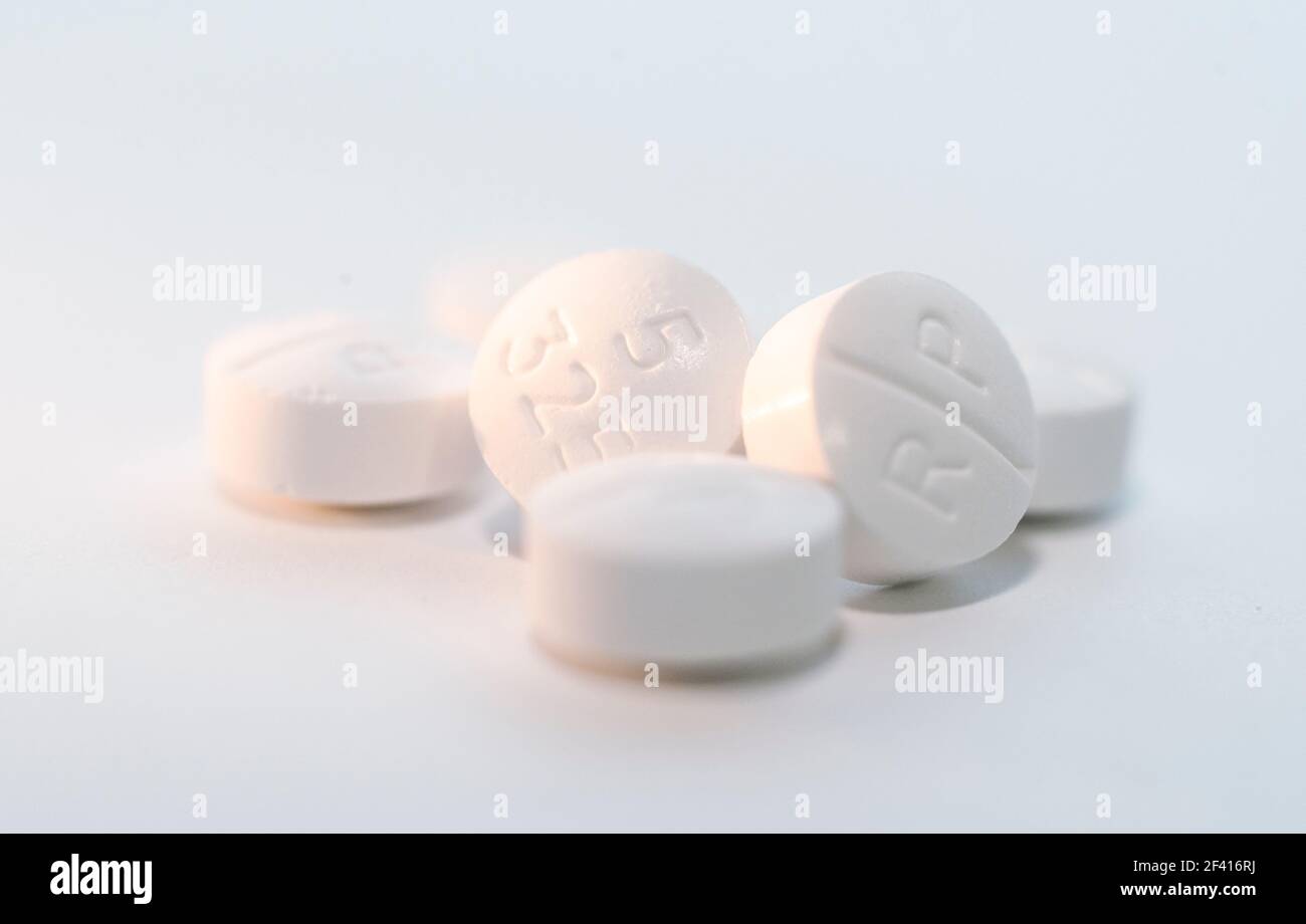 New York, Stati Uniti. 16 Marzo 2021. Oxycodone-Acetaminophen 5-325 compresse a New York il martedì 16 marzo 2021. (Foto di Richard B. Levine) Credit: Sipa USA/Alamy Live News Foto Stock