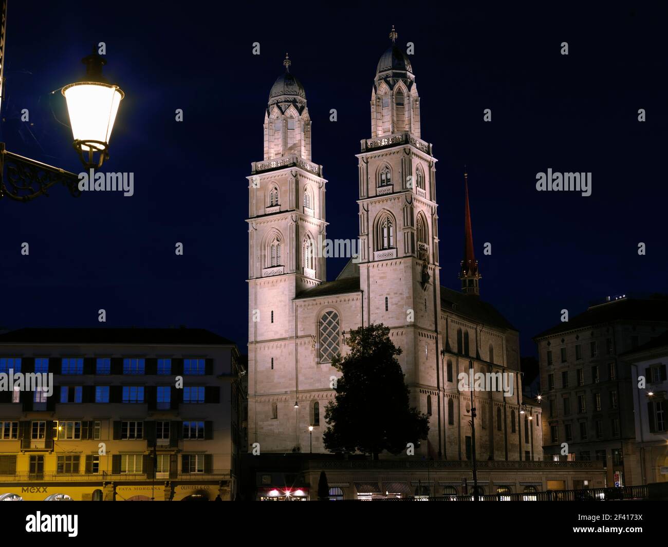 Svizzera, Grossmunster Chiesa Centro storico di Zurigo Foto Stock