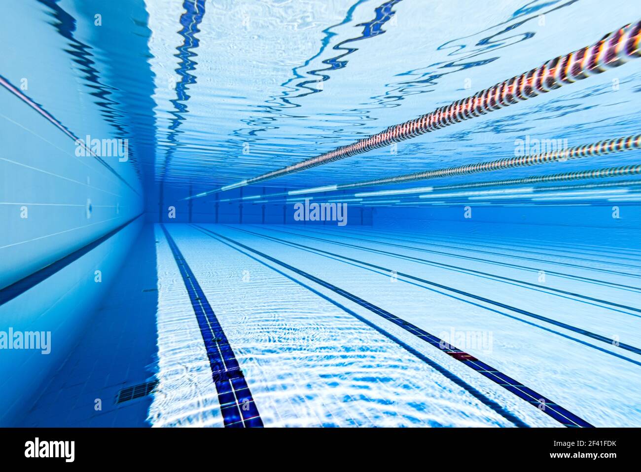 Piscina olimpionica sfondo subacqueo. Foto Stock