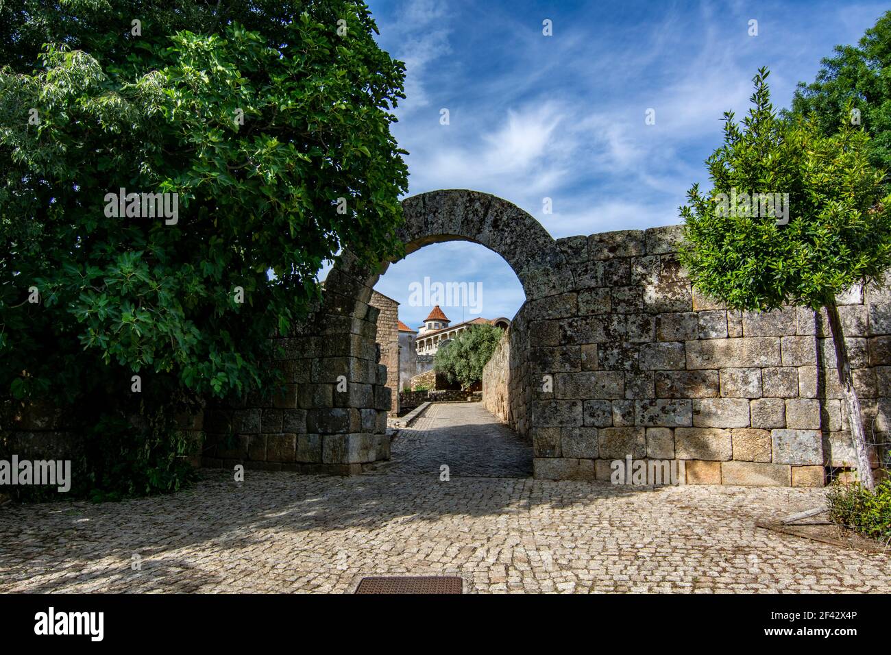 La porta sud per il villaggio storico di Idanha A. Velha in Portogallo Foto Stock