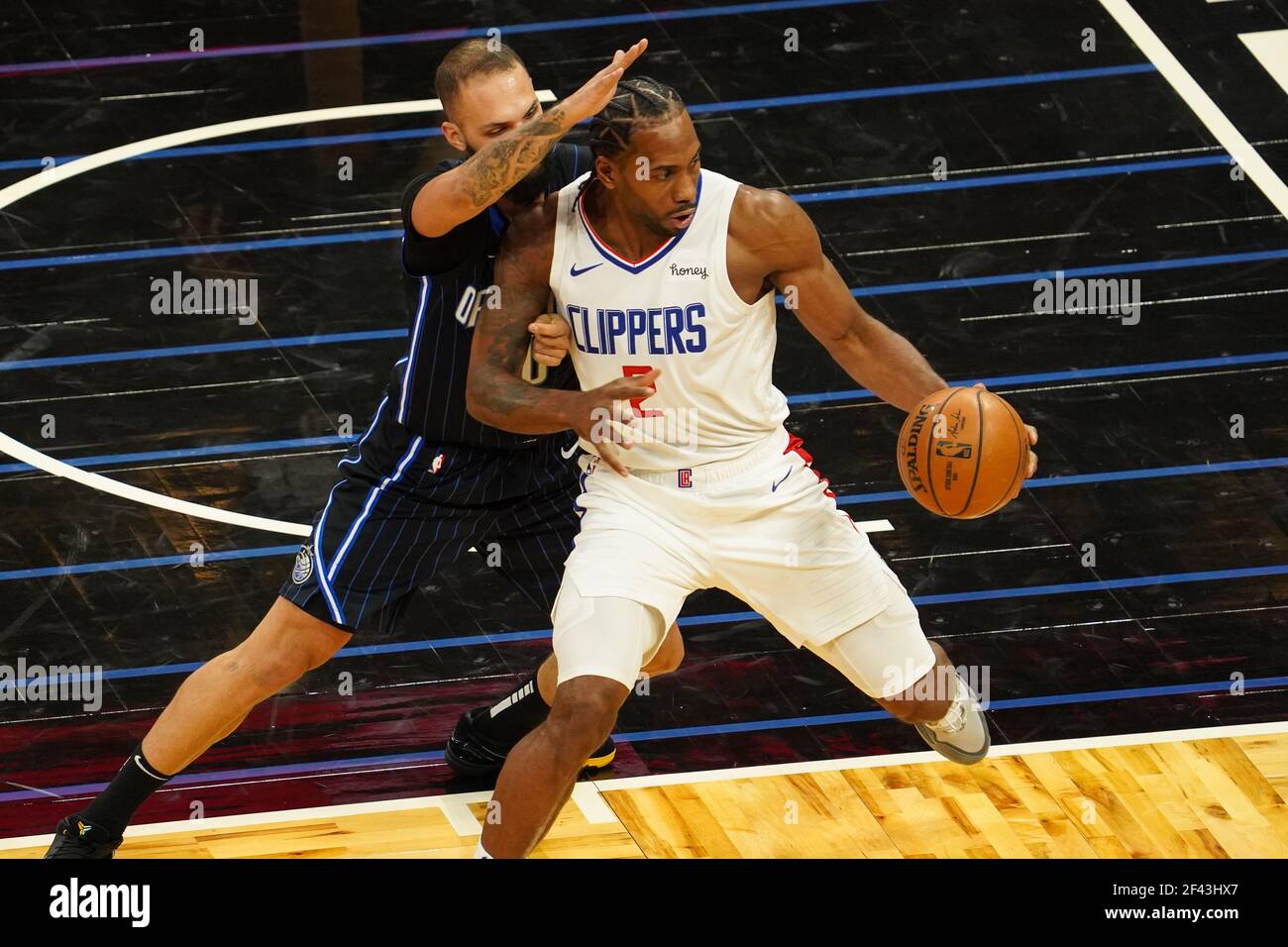 Orlando, Florida, USA, 29 gennaio 2021, Los Angeles Clippers Kawhi Leonard durante il gioco contro la magia di Orlando all'Amway Center (Photo Credit: Marty Jean-Louis) Foto Stock