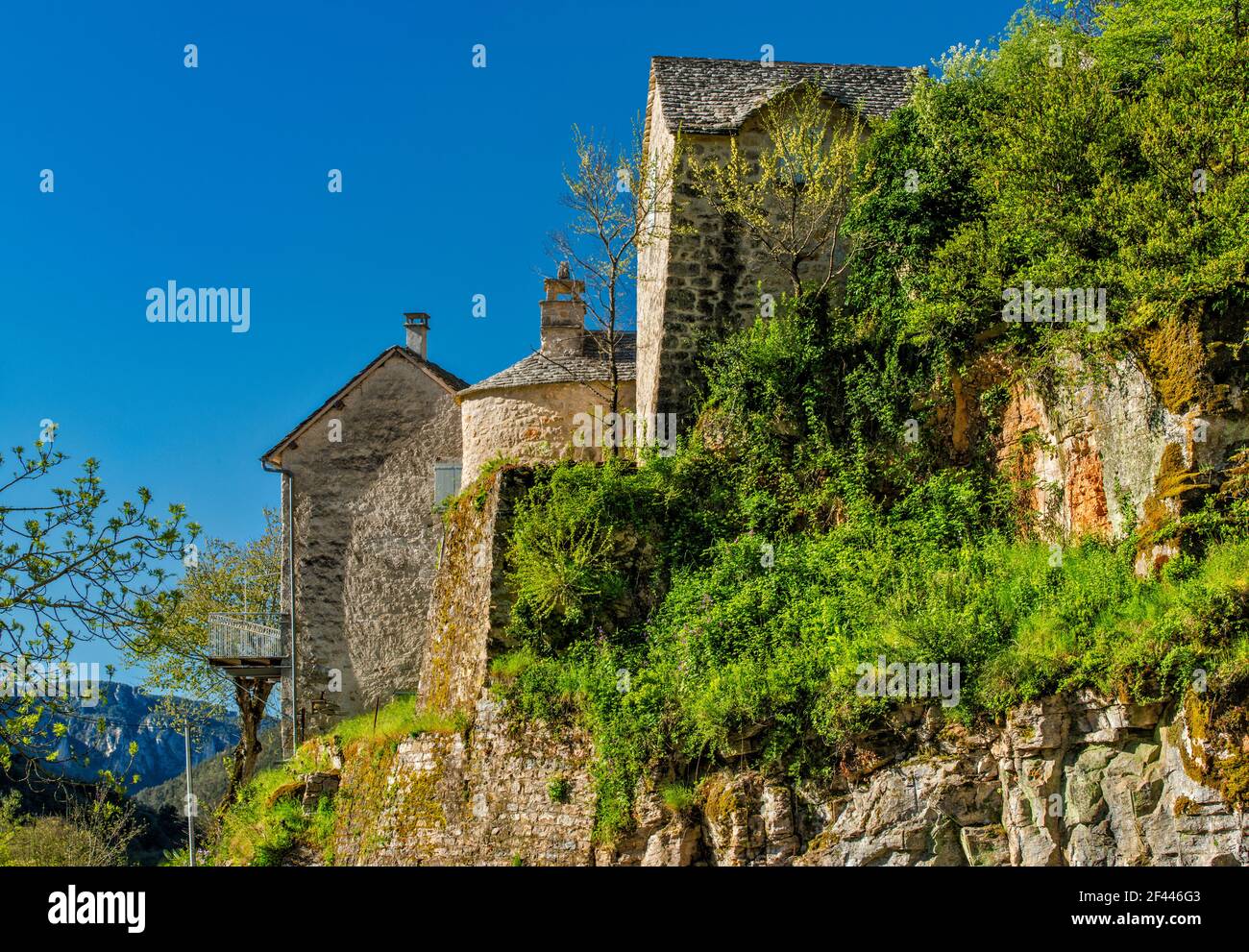 Case in villaggio di Les Vignes, Gorges du Tarn, comune di Massegros Causses Gorges, dipartimento Lozere, regione Occitanie, Francia Foto Stock