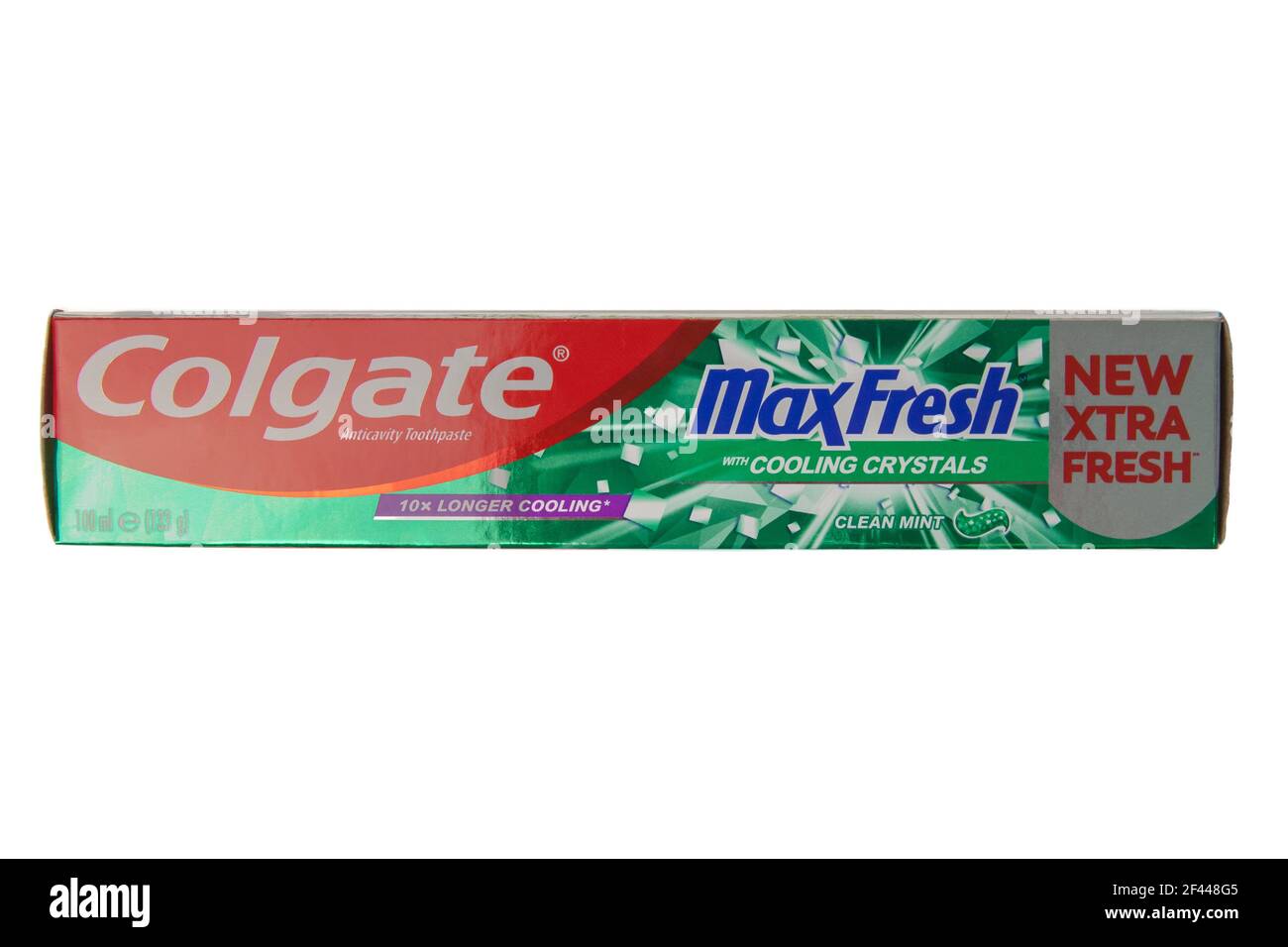 Krasnodar, Russia - 9 marzo 2021: Colgate Max dentifricio di menta fresca in una confezione da 133 g isolato su sfondo bianco. Vista frontale. Uno dei più Foto Stock