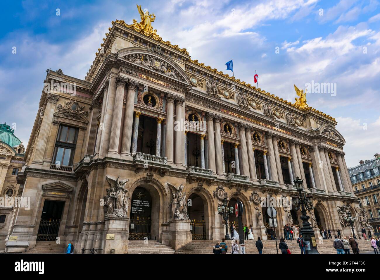 Monumentale Opéra Garnier, Piazza dell'Opera a Parigi, Francia Foto Stock