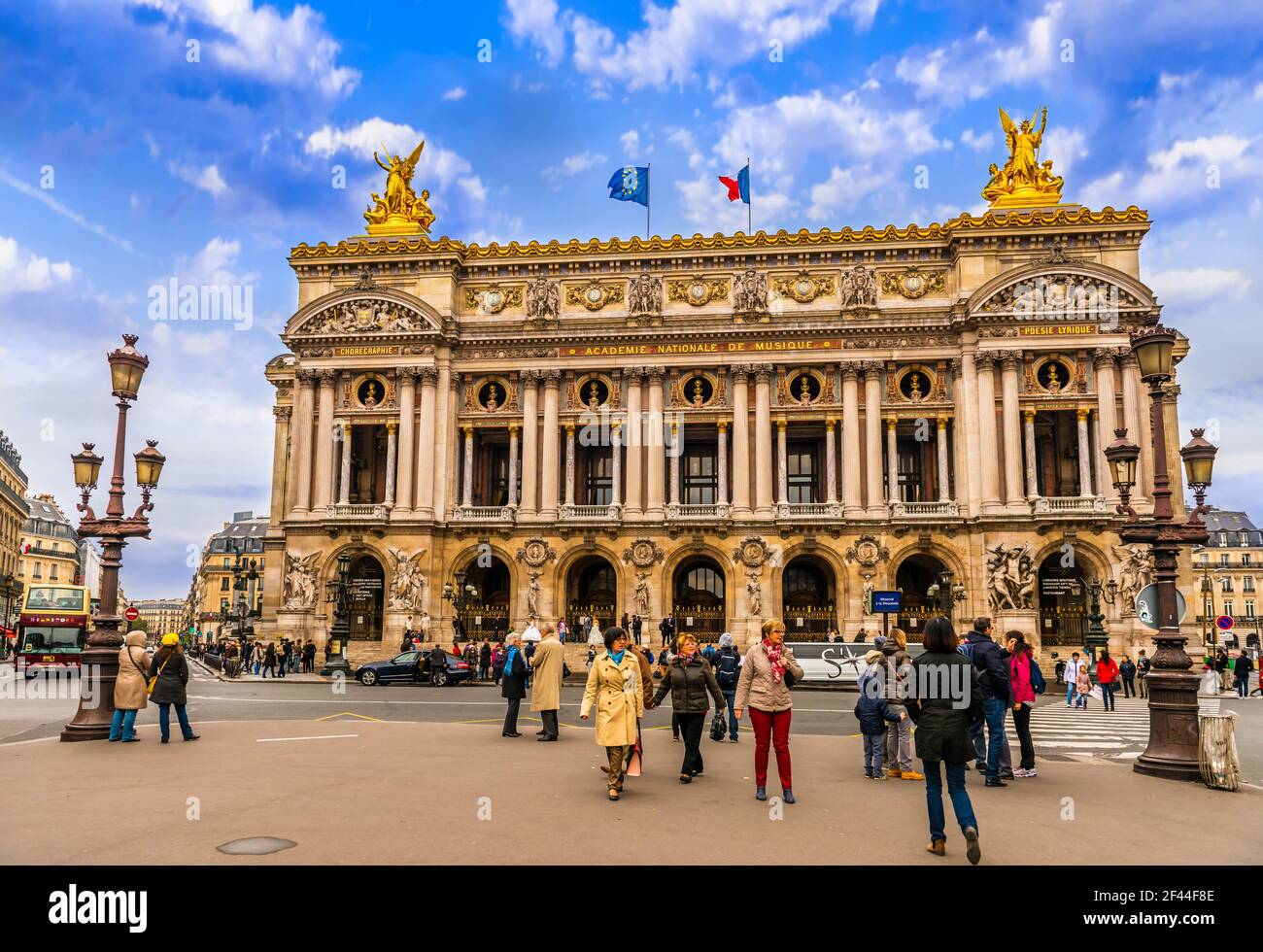 Monumentale Opéra Garnier, Piazza dell'Opera a Parigi, Francia Foto Stock