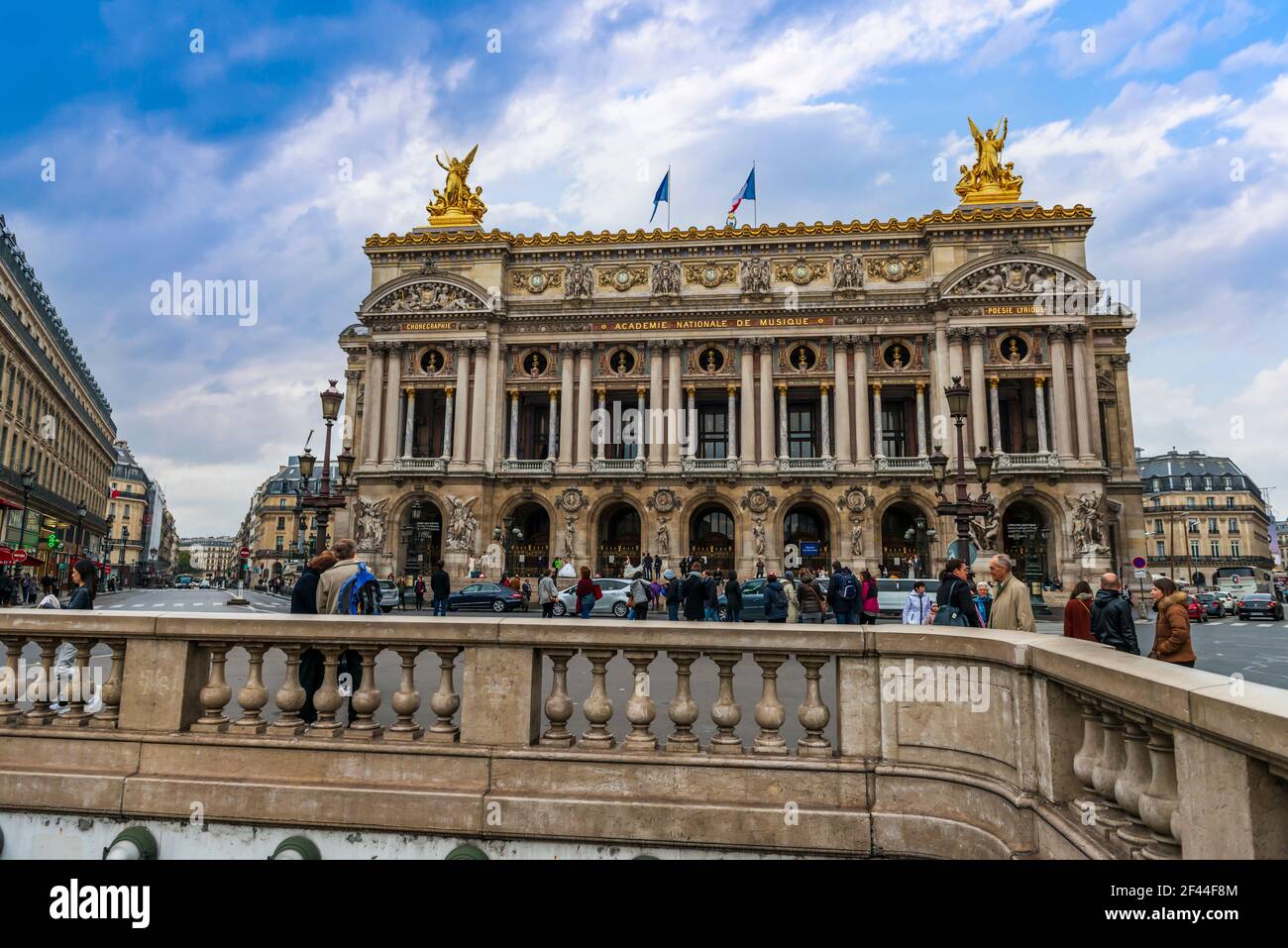 Monumentale Opéra Garnier, Piazza dell'Opera a Parigi, Francia Foto Stock