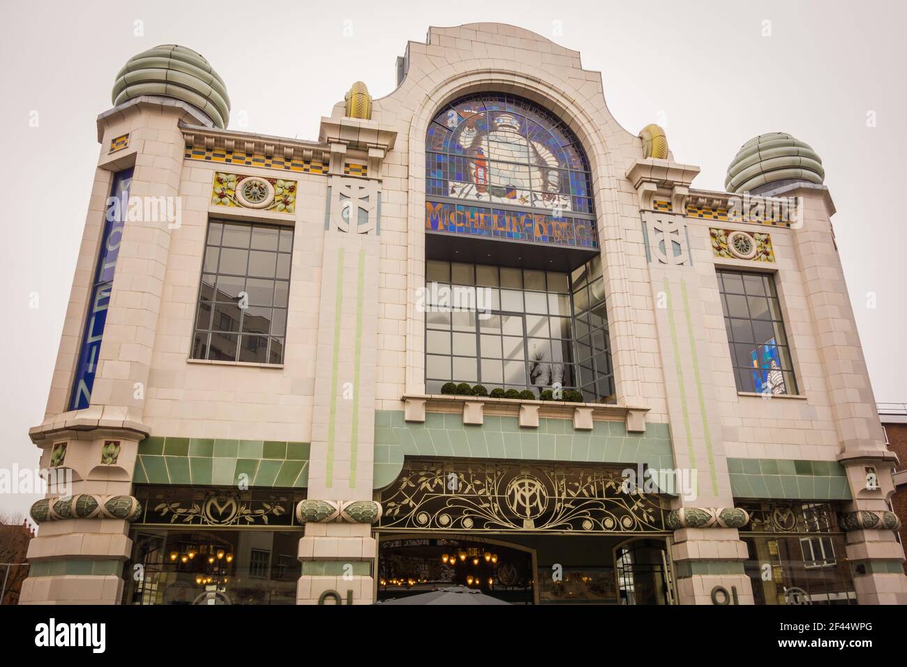 The Michelin Man, Michelin House, Fulham Road, Londra, SW3, REGNO UNITO Foto Stock