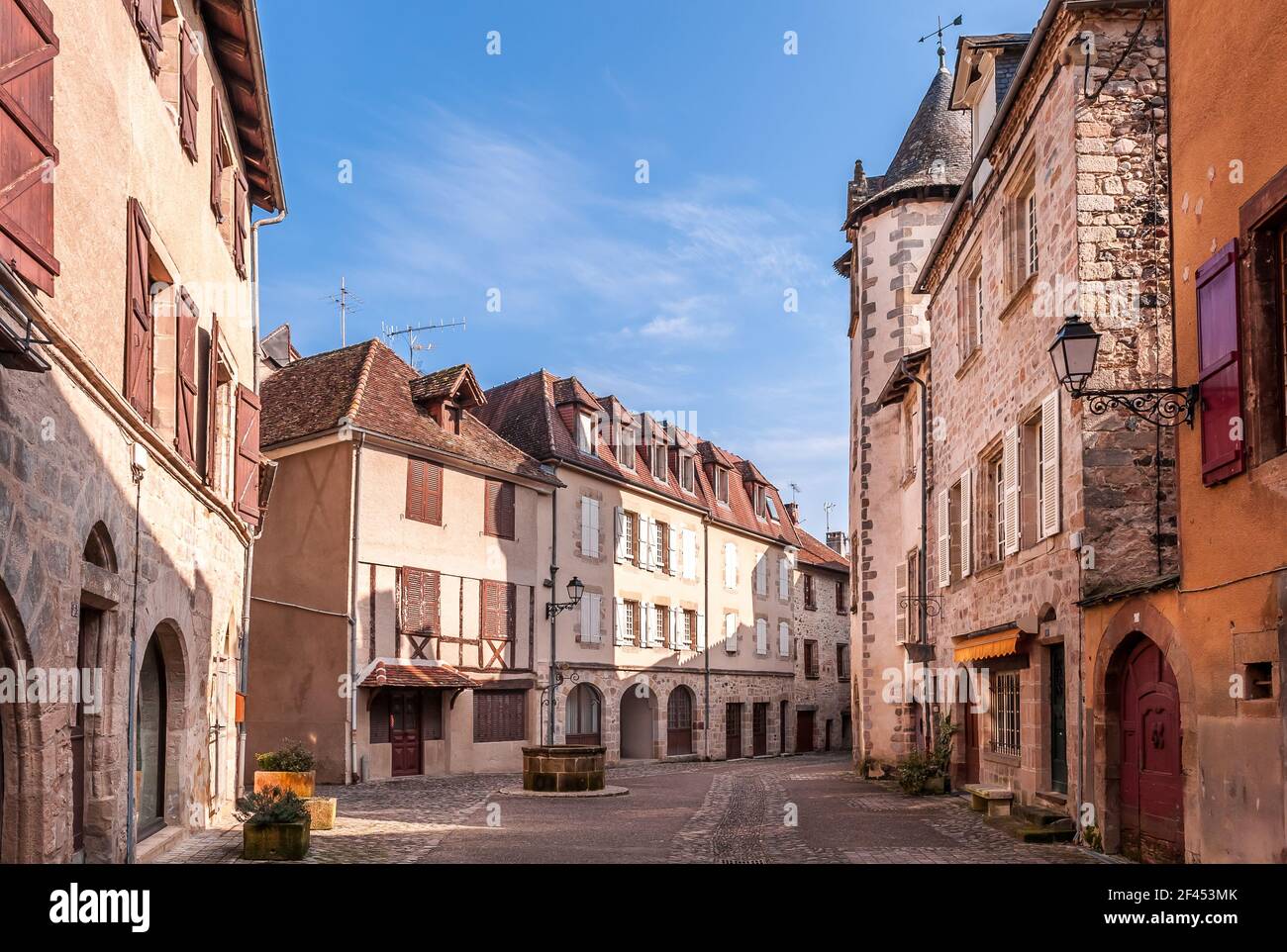 Antico villaggio di Beaulieu-sur-Dordogne in nuova Aquitania, Francia Foto Stock