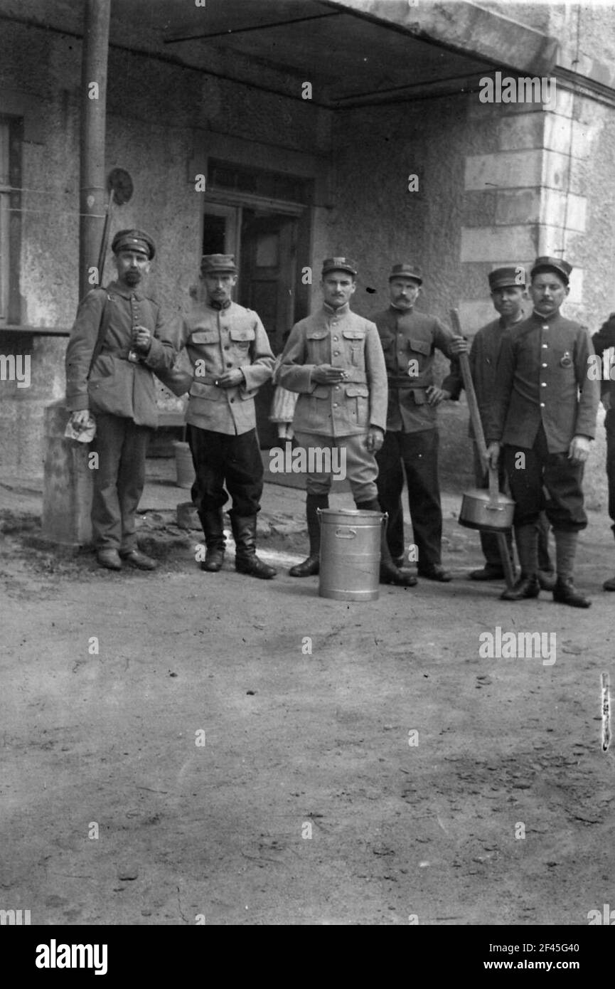 Prigionieri di guerra nella villa Grider Foto Stock