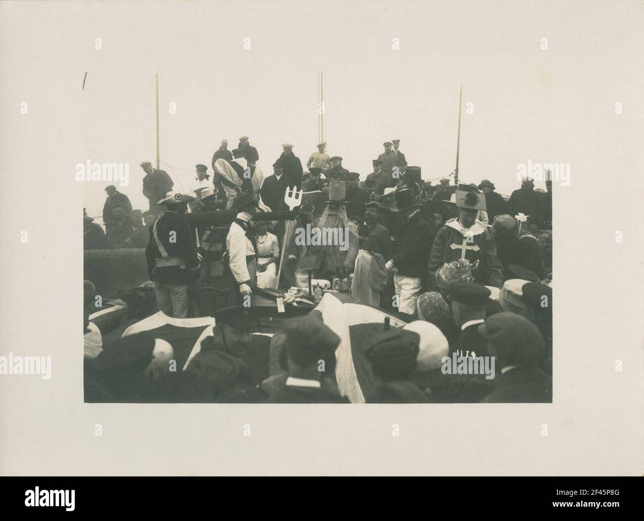 Northern Landscape IV, scatti a bordo. Battesimo di Polarness con spettatori a bordo del Victoria Luise con spettatori Foto Stock