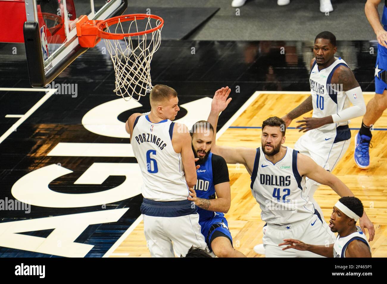 Orlando, Florida, USA, 1 marzo 2021, Dallas Mavericks affronta la magia di Orlando all'Amway Center (Photo Credit: Marty Jean-Louis) Foto Stock