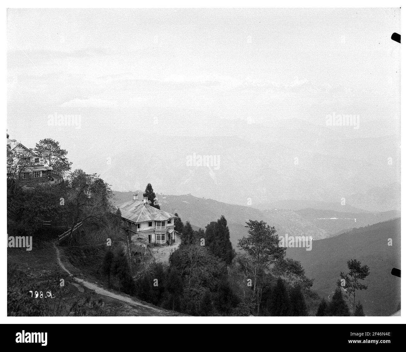 Darjeeling, India. Vista sulle montagne con case Foto Stock