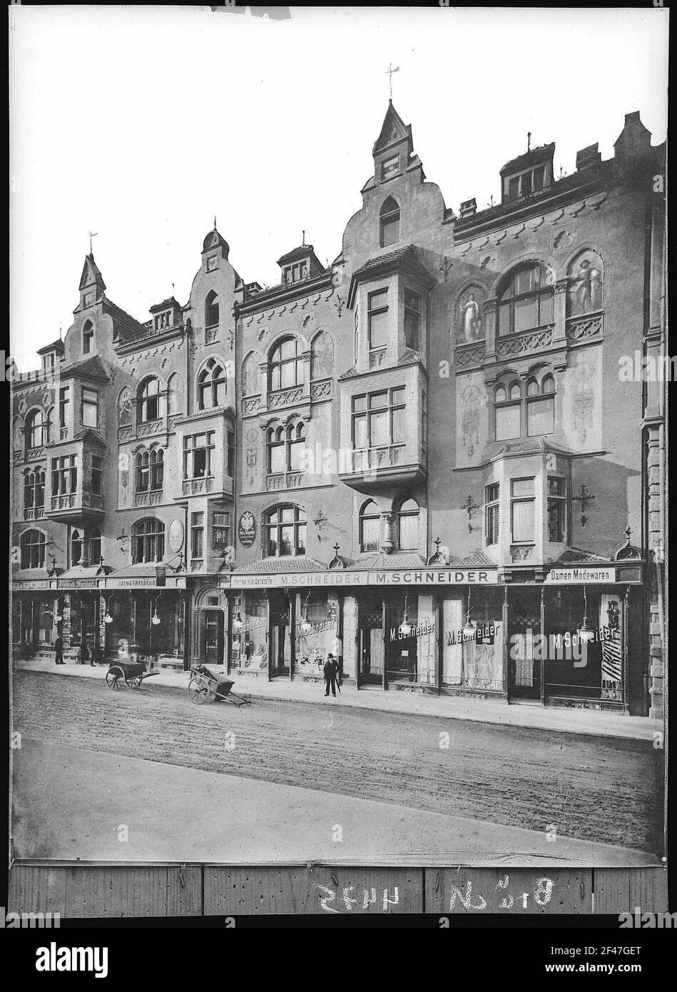 Spezia in su. Business Street Foto Stock