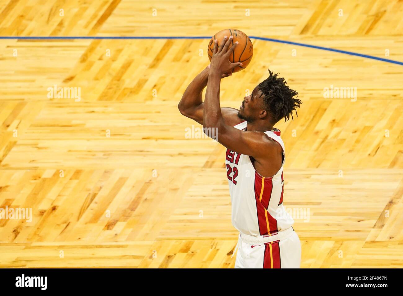 Orlando, Florida, USA, 14 marzo 2021, Il giocatore di Miami Jimmy Butler spara un tiro libero contro la magia di Orlando all'Amway Center (Photo Credit: Marty Jean-Louis) Foto Stock