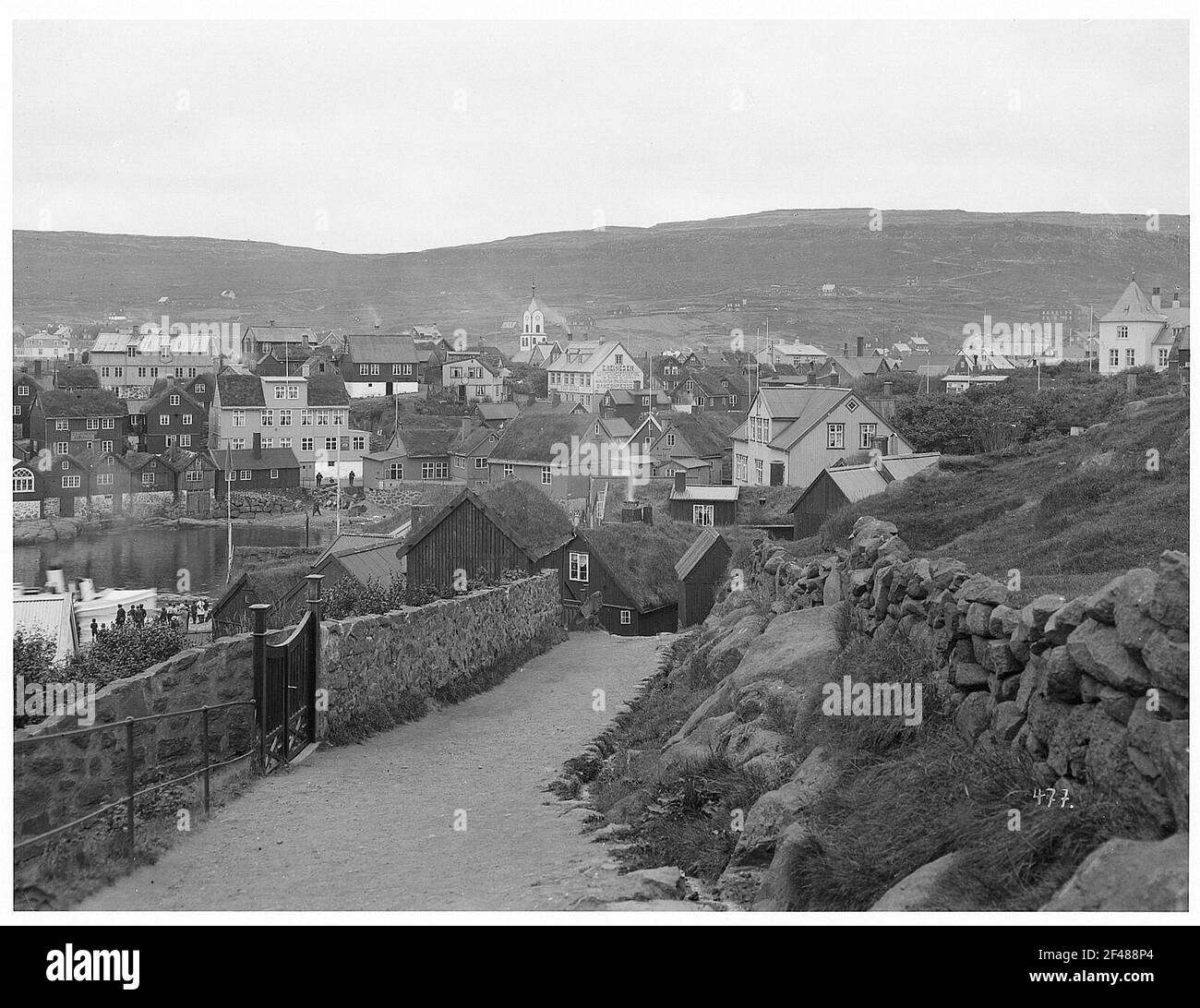Torshavn / Isole Faroe (Danimarca). Vista sul quartiere con porto Foto Stock