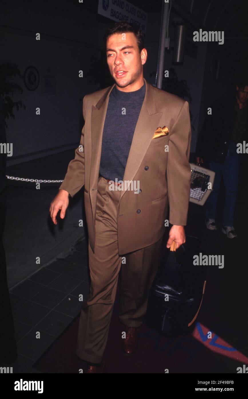 Jean-Claude Van Damme partecipa alla Convention NATO/ShoWest del 1992 il 18 febbraio 1992 al Bally's Hotel and Casino di Las Vegas, Nevada. Credito: Ralph Dominguez/MediaPunch Foto Stock