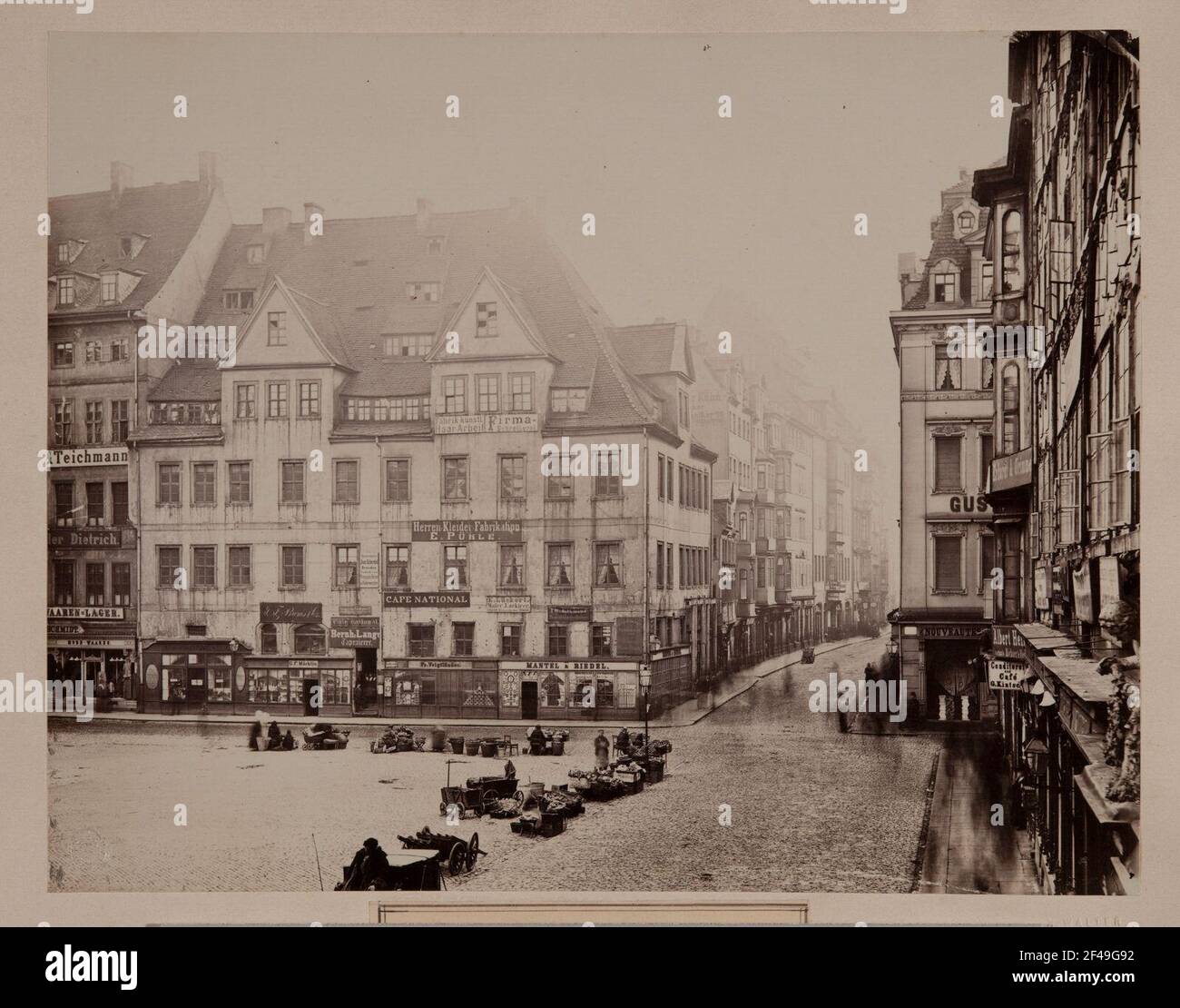 Lipsia. Market 14/15, angolo Thomasgasse 2 con Cafe National Foto Stock