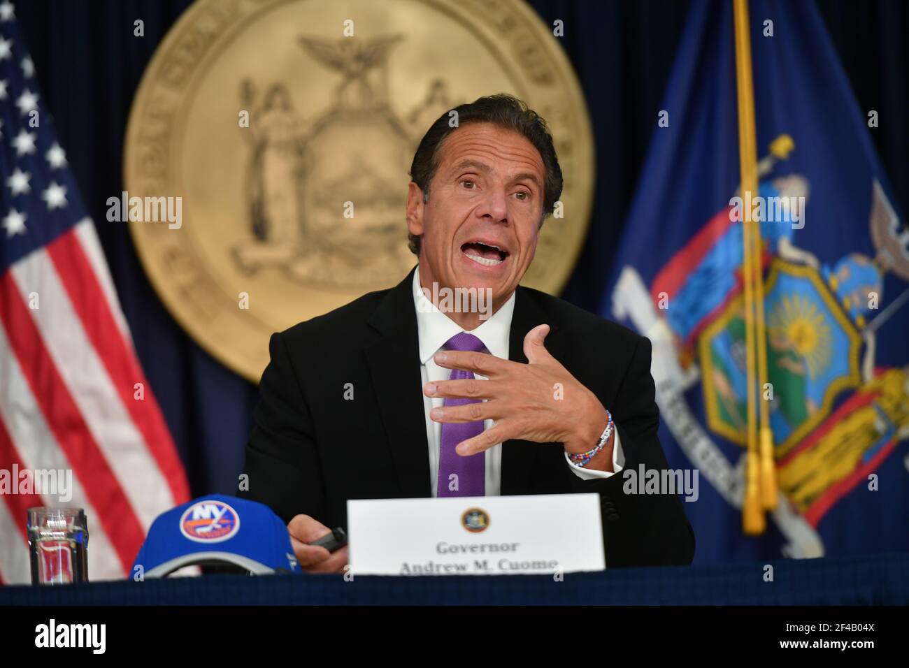 Stato di New York, Gov. Andrew Cuomo parla ad una conferenza stampa il 08 settembre 2020 a New York City. Foto Stock