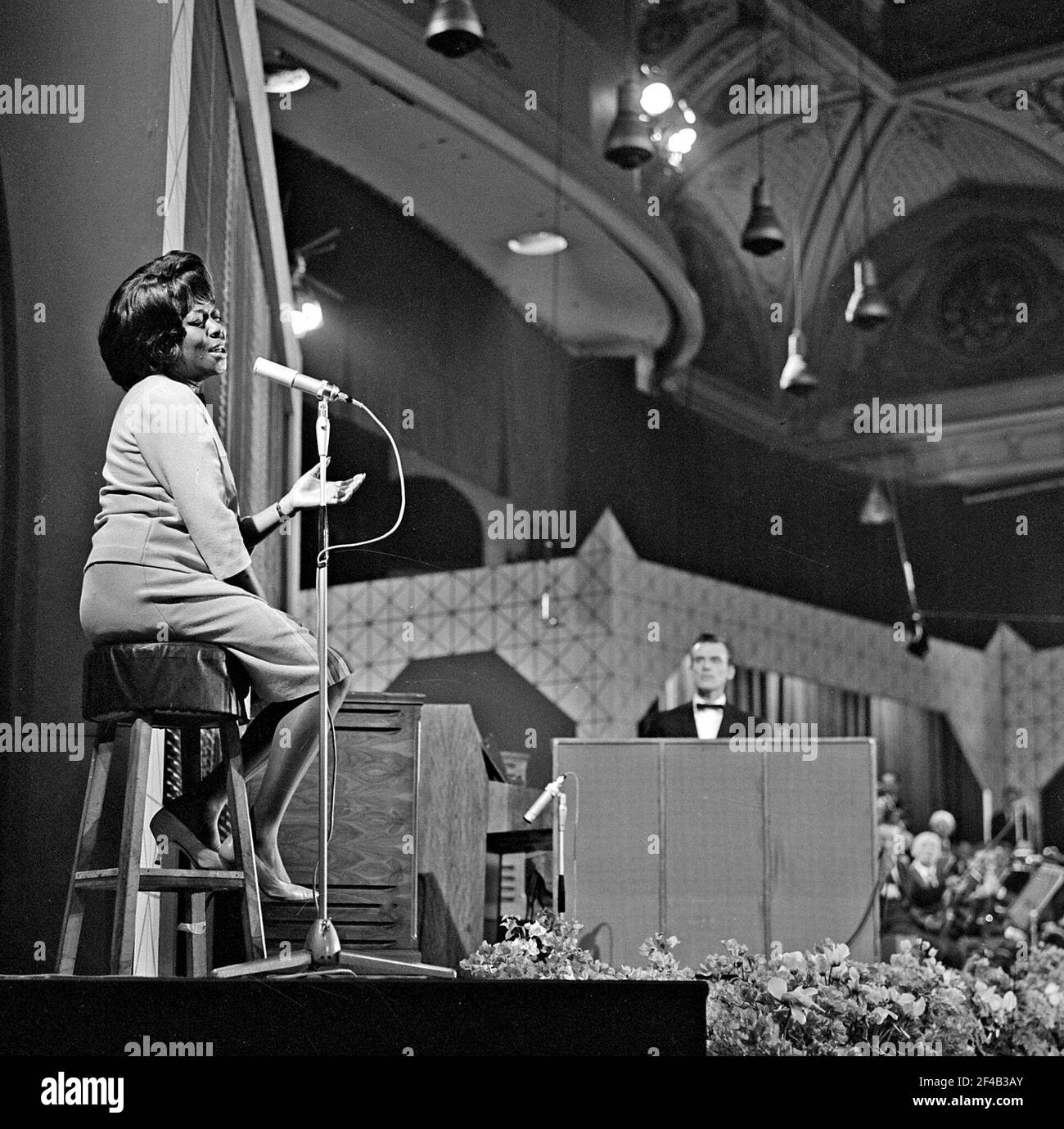 Gran Galà du Disque pioppo in Kurhaus di Scheveningen Il jazz americano cantante Sarah Vaughan data Ottobre 13, 1963 Location Scheveningen, South Holland Foto Stock