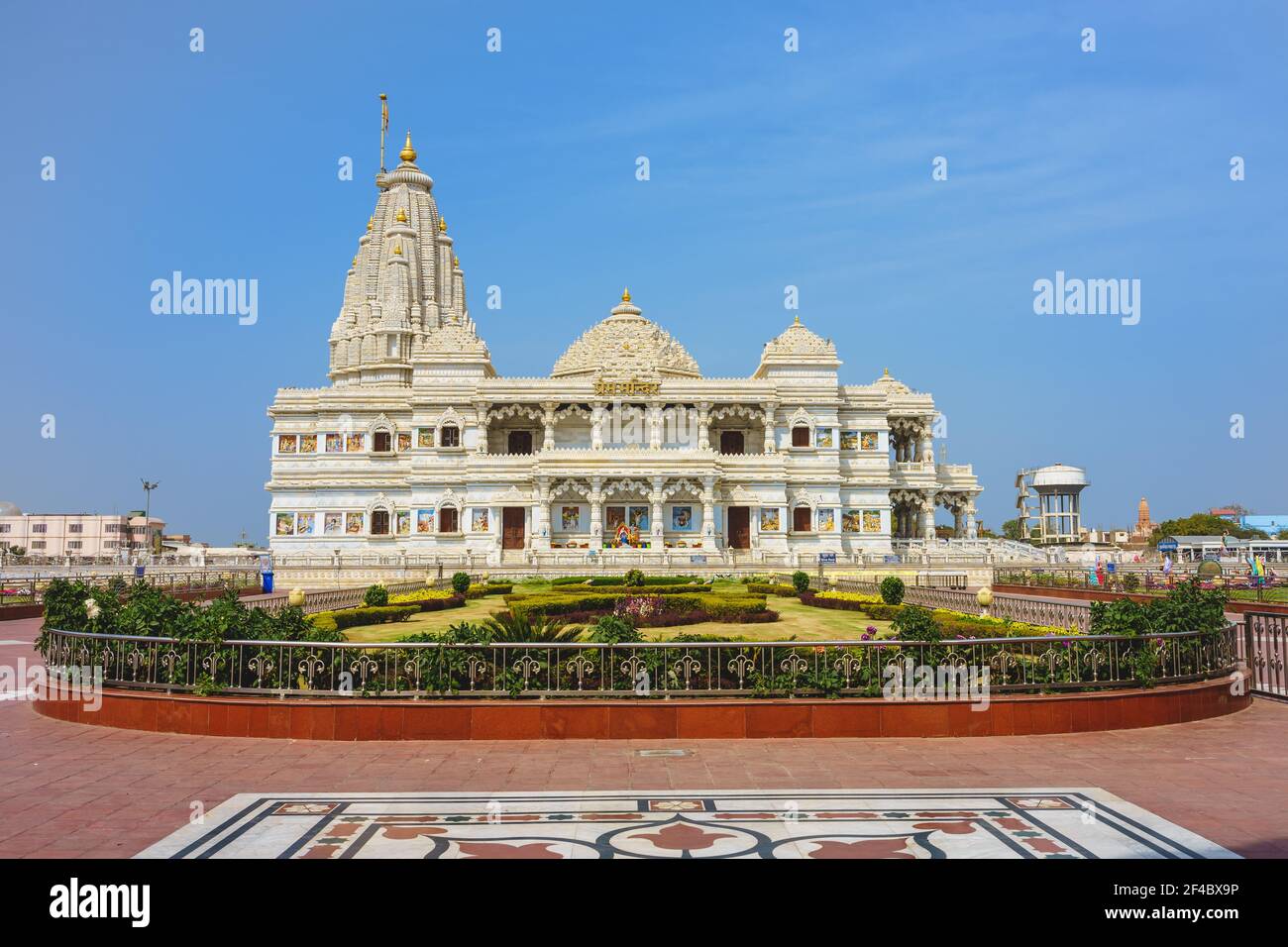 Prem Mandir, il Tempio dell'Amore Divino, a mathura, india. Traduzione: Prem Mandir Foto Stock