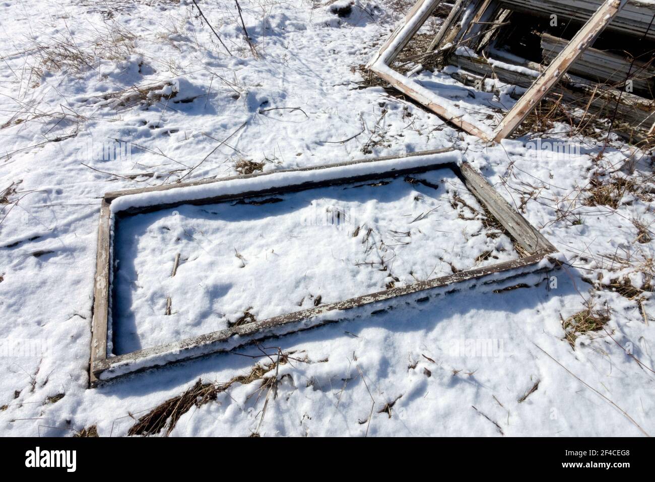 Eliminato vecchio telaio della finestra Foto Stock