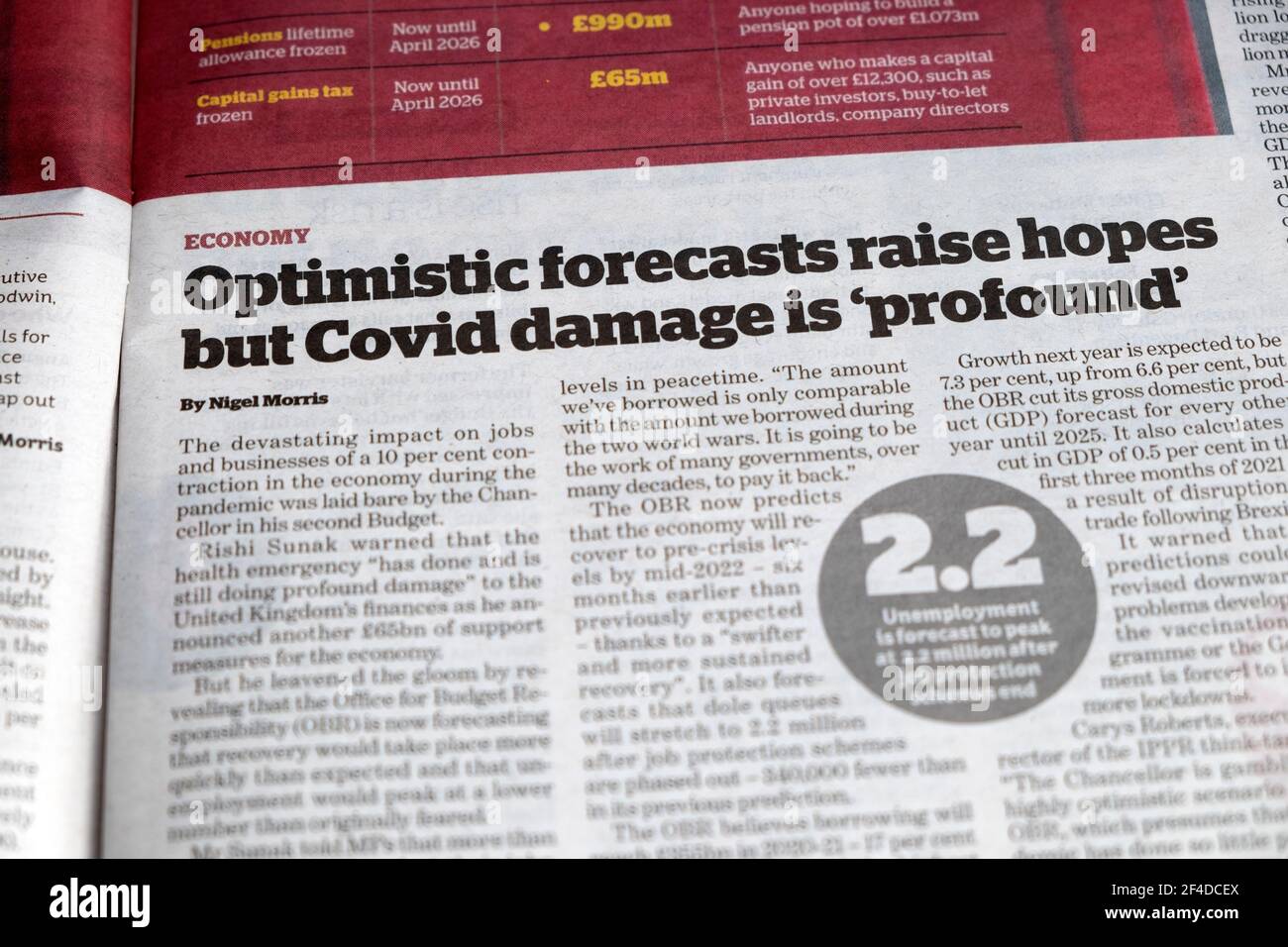 "Le previsioni ottimistiche suscitano speranze, ma il danno di Covid è 'profondo'' Covid i notizia giornale titolo bilancio economia impatto articolo marzo 2021 Londra, Regno Unito Foto Stock