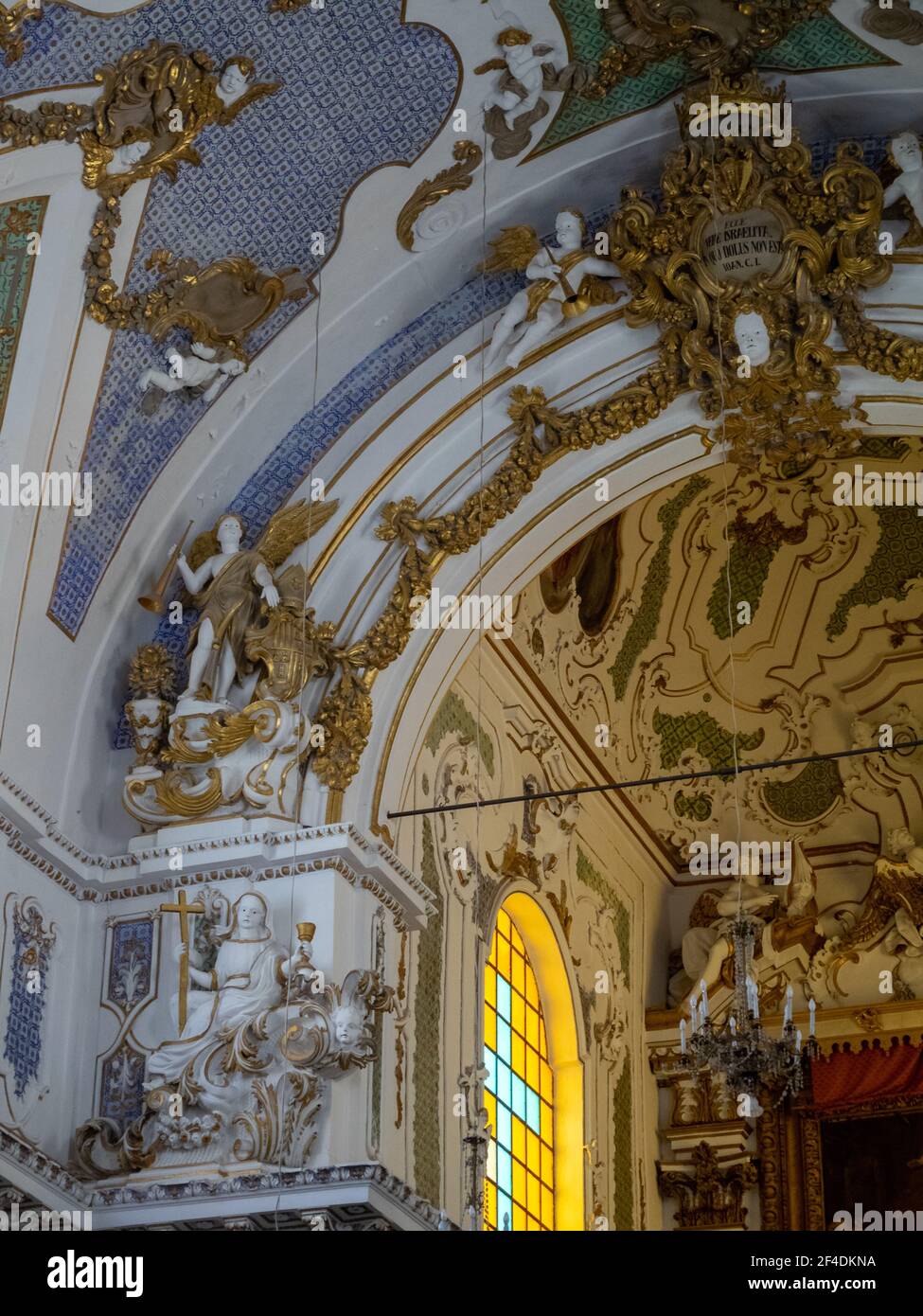 Soffitto particolare della chiesa tardo-barocca di San Bartolomeo, Scicli Foto Stock