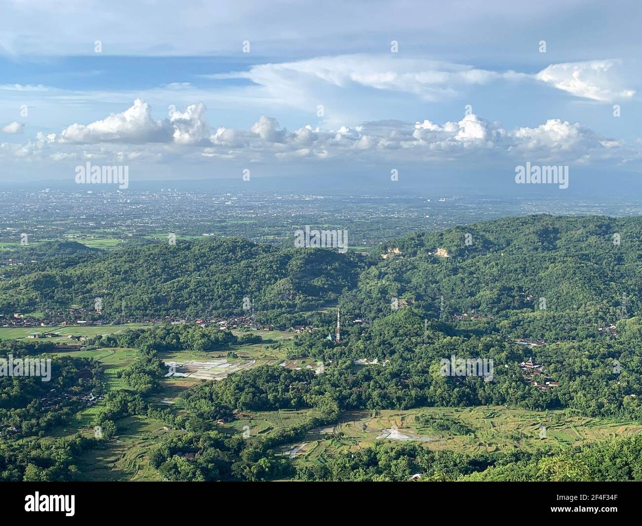 La vista dal picco di Becici o Puncak Becici, Yogyakarta. Foto Stock