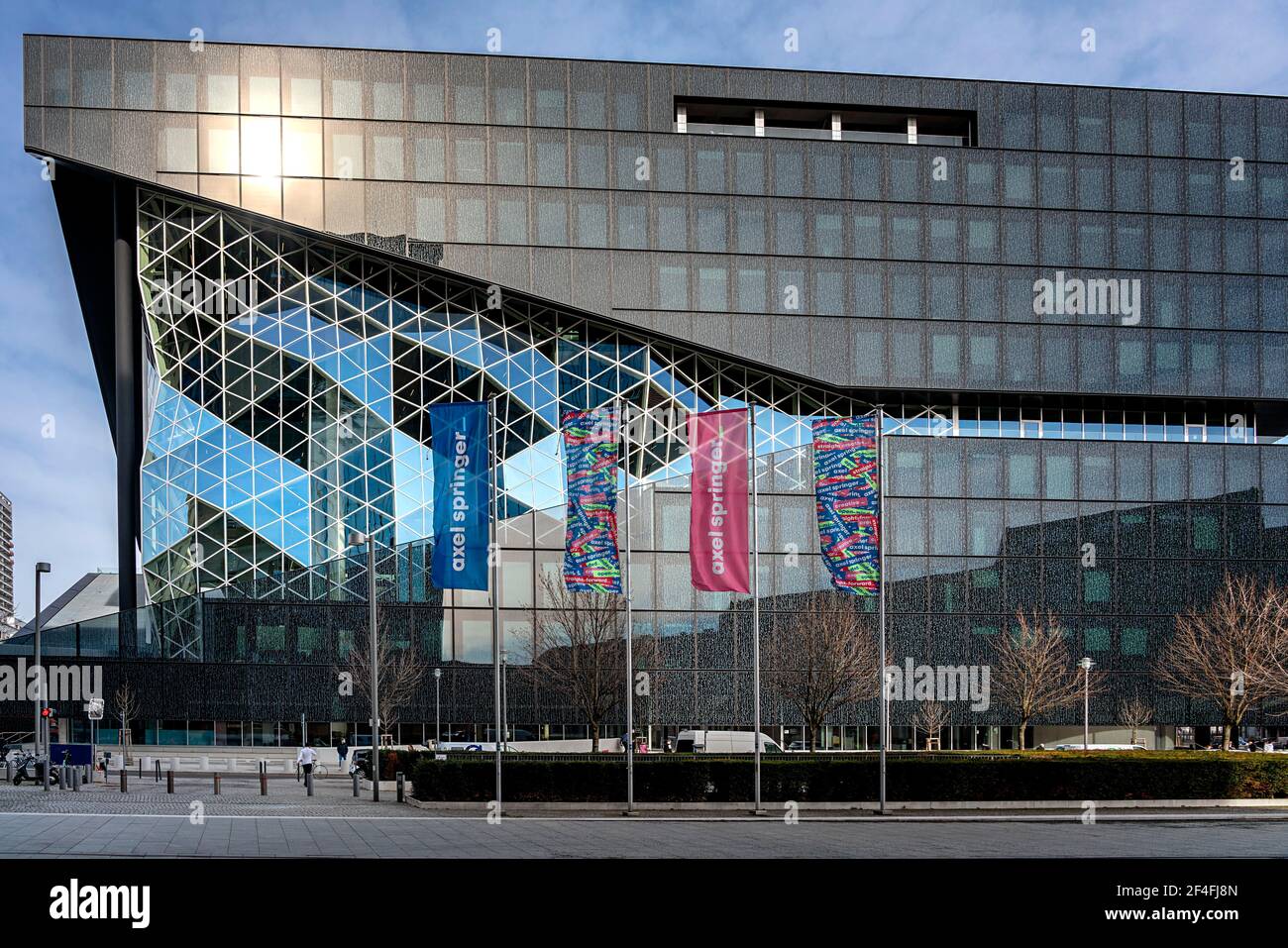 Nuovo edificio, casa editrice Axel Springer su Zimmerstrasse, Berlino, Germania Foto Stock