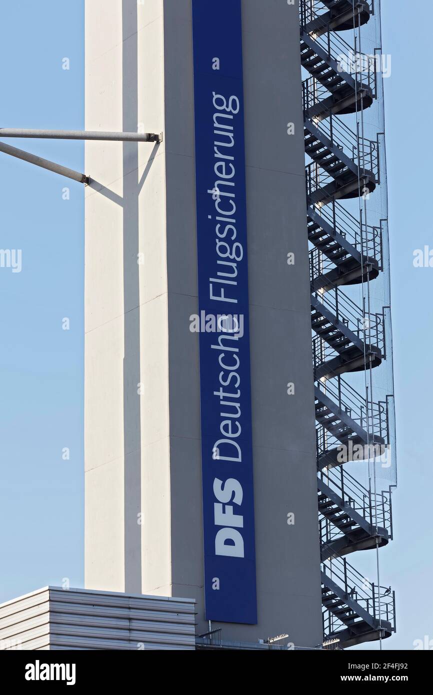 Logo del controllo del traffico aereo tedesco, DFS, presso la torre, aeroporto di Duesseldorf, Duesseldorf, Renania Settentrionale-Vestfalia, Germania Foto Stock