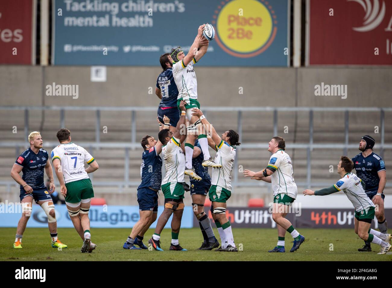 Salford, Lancashire, Regno Unito. 21 marzo 2021; AJ Bell Stadium, Salford, Lancashire, Inghilterra; Inglese Premiership Rugby, sale Sharks contro Londra Irish; Rob Simmons di Londra Irish vince una line out Credit: Action Plus Sports Images/Alamy Live News Foto Stock