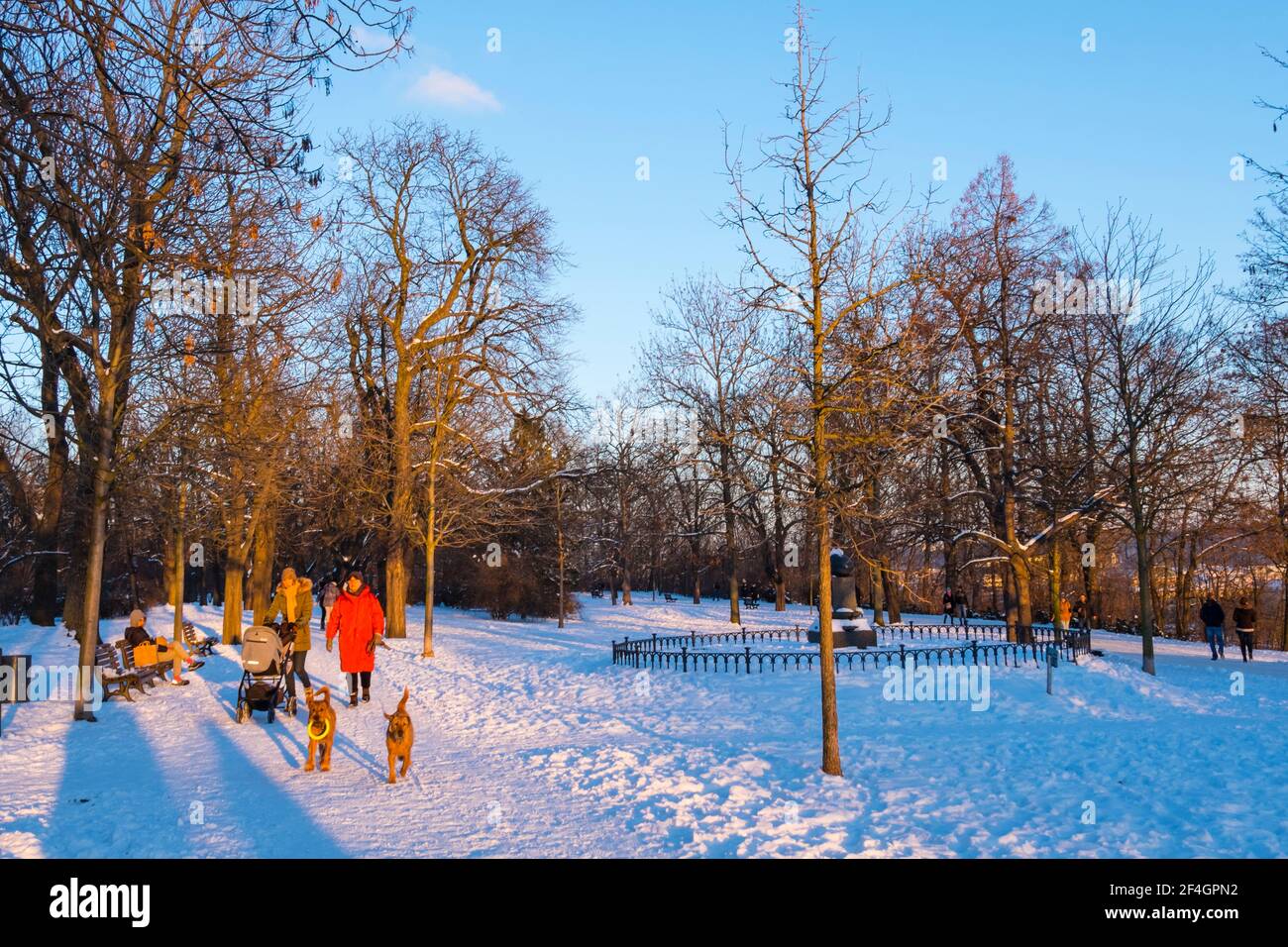 Parco Letna durante l'inverno innevato, Praga, Repubblica Ceca Foto Stock