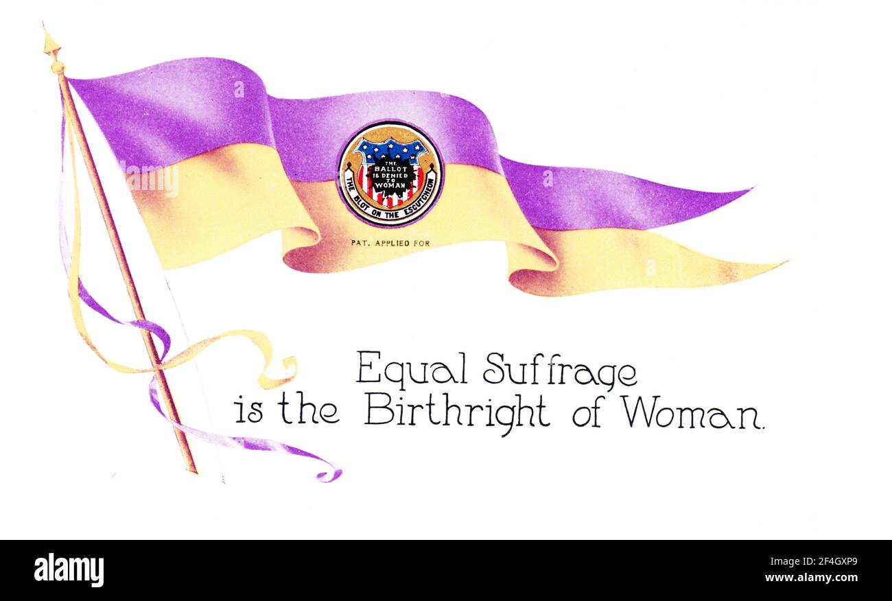 Cartolina di suffragio, con un banner di suffragio giallo e viola, con il titolo 'il suffragio uguale è il diritto di nascita di Donna, ' approvato dalla National Woman's suffragion Association, e progettato e pubblicato dalla Cargill Company, Grand Rapids, Michigan, 1910. Fotografia di Emilia van Beugen. () Foto Stock