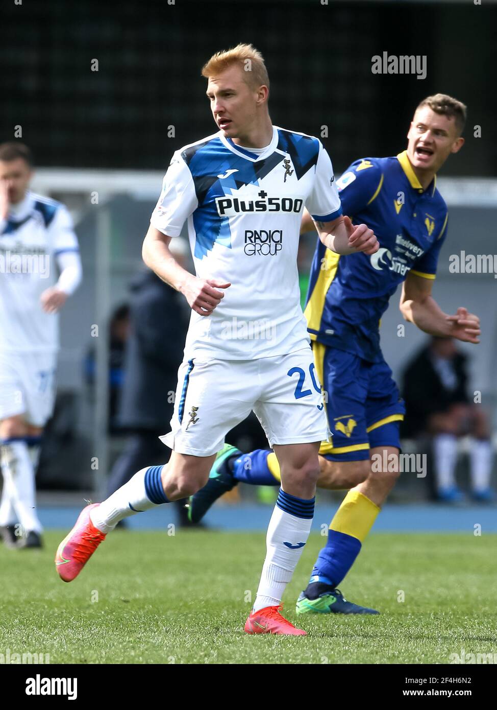 VERONA, ITALIA - 21 MARZO: Viktor Kovalenko di Atalanta durante la serie UNA partita tra Hellas Verona e Atalanta Bergamo allo Stadio Marc Antonio Bentegodi il 21 marzo 2021 a Verona (Foto di Ciro Santangelo/Orange Pictures) Foto Stock