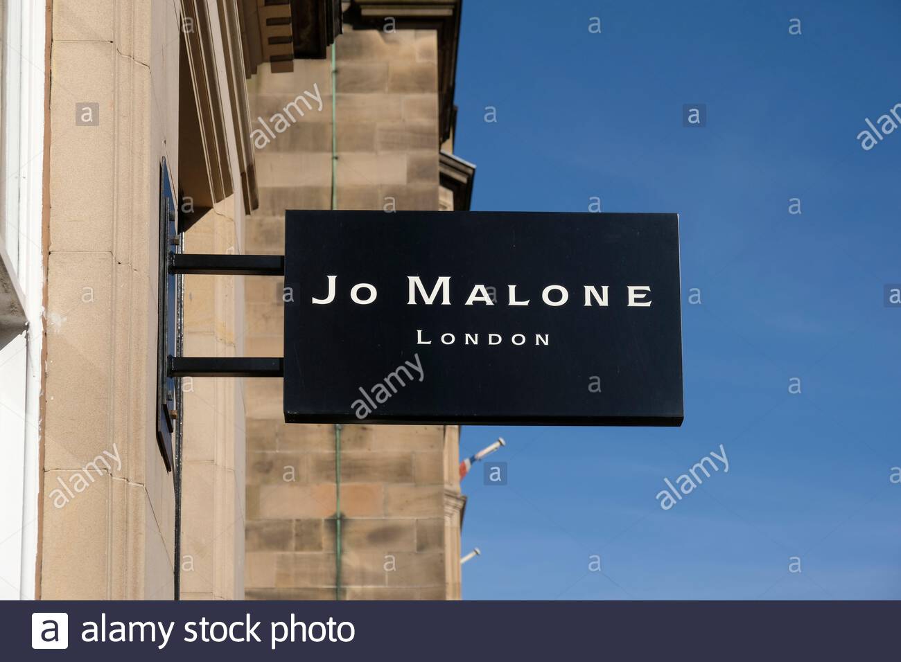 Jo Malone London segno, rivenditore di profumi e profumi, George Street, Edimburgo Scozia Foto Stock