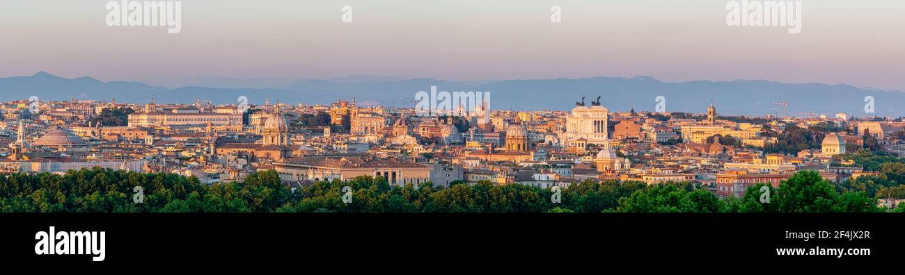 Vista panoramica dell'antica Roma, Roma, Lazio, Italia Foto Stock