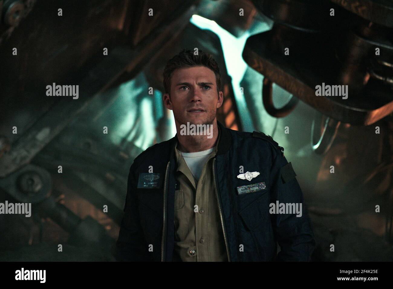 SCOTT EASTWOOD in PACIFIC RIM: RIVOLTA (2018), regia DI STEVEN S. DEKNIGHT. Copyright: Solo per uso editoriale. Non sono previste copertine di libri o merchandising. Si tratta di un documento distribuito pubblicamente. Solo diritti di accesso, nessuna licenza di copyright fornita. Da riprodurre solo in combinazione con la promozione di questo film. CREDITO: DOUBLE DARE YOU (DDY)/DOPPIO NEGATVE/LEGGENDARIO INTRATTENIMENTO / ALBUM Foto Stock